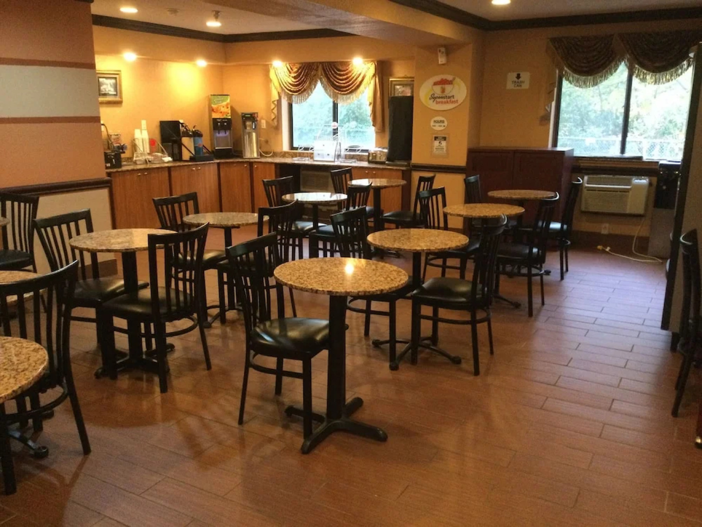 Super 8 Taylor/Detroit Area