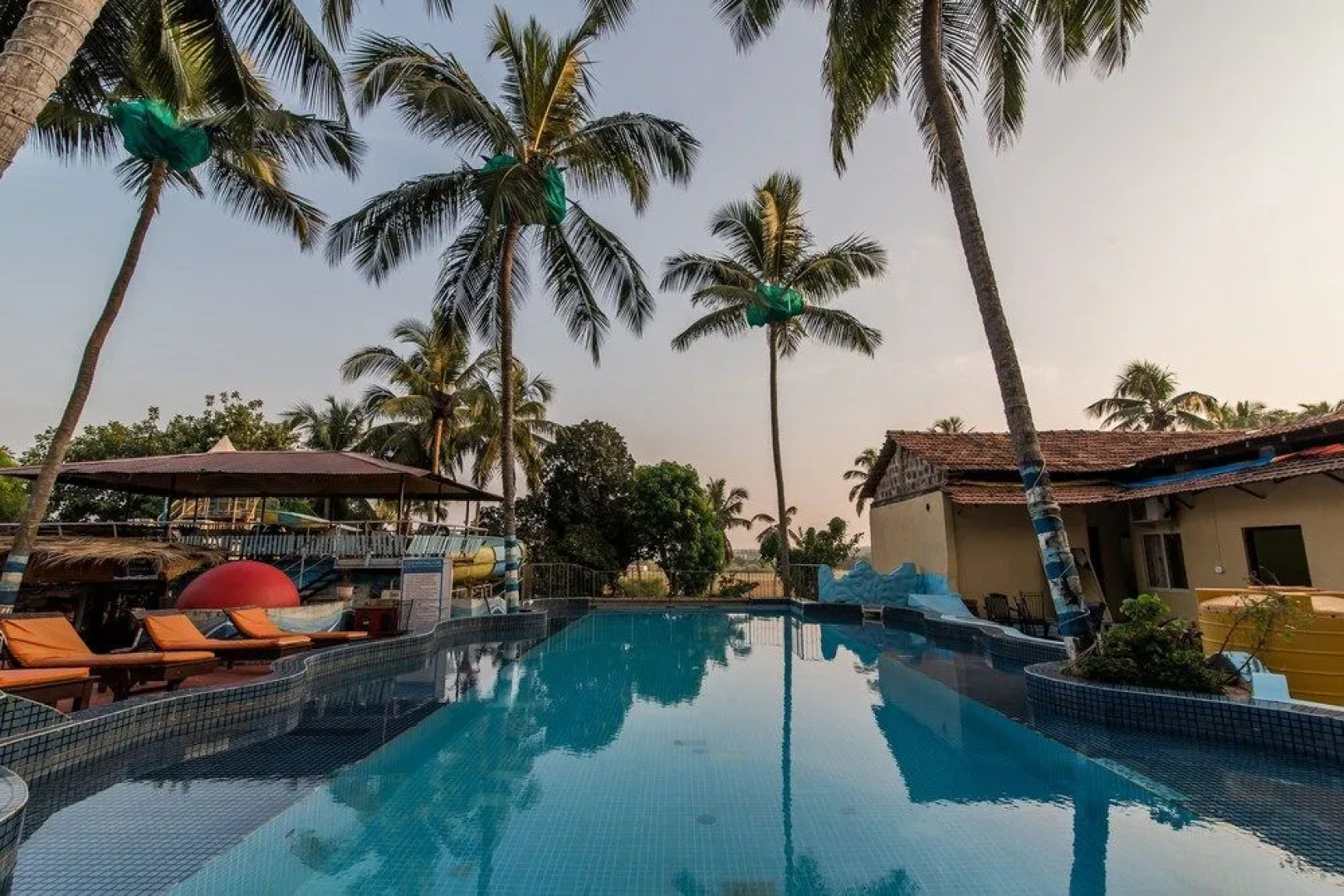 OYO 12889 Jovinho's Place