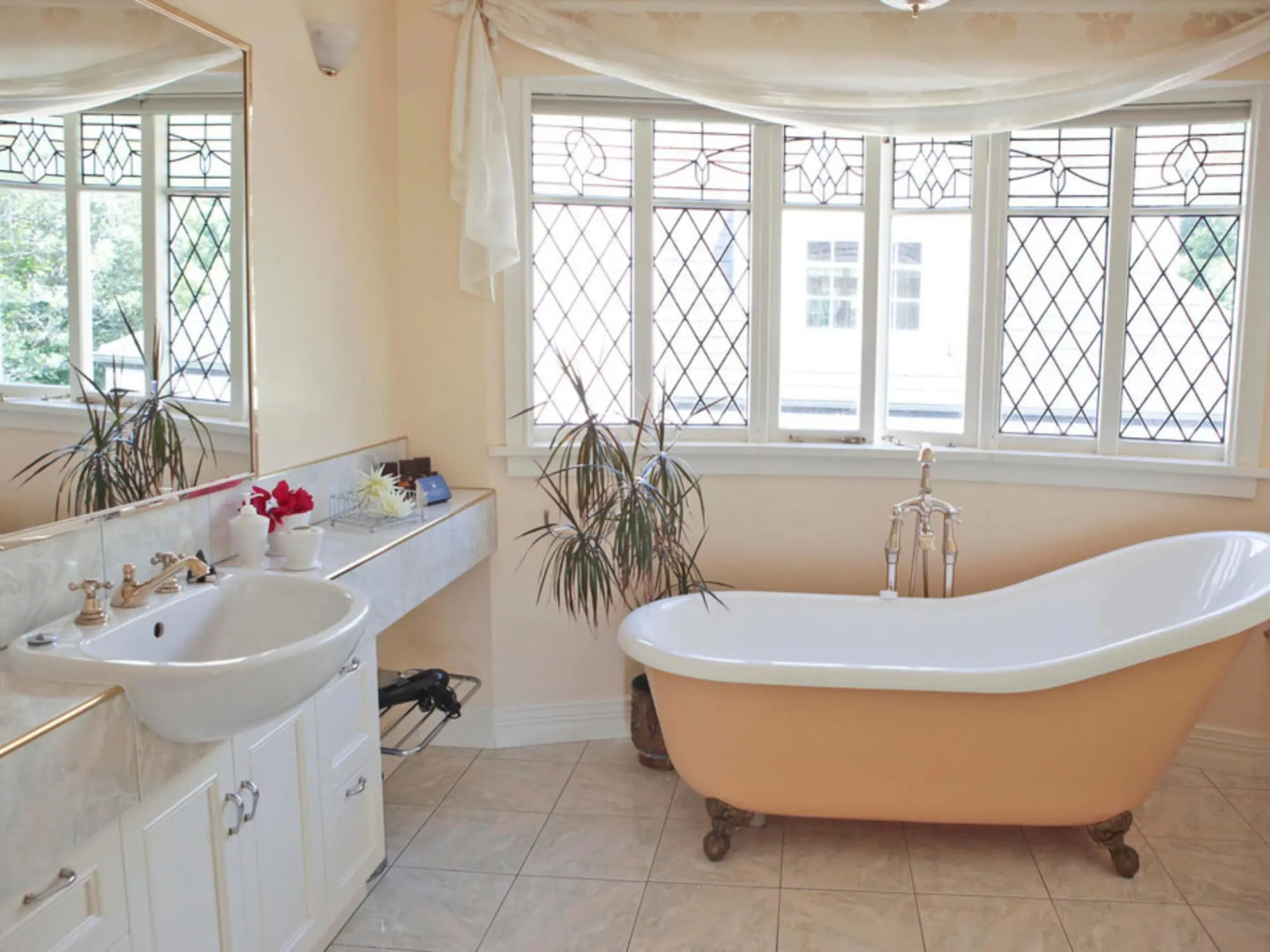 Greenmantle Estate Hotel