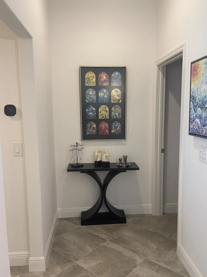 Designer Home In Saint Catherine