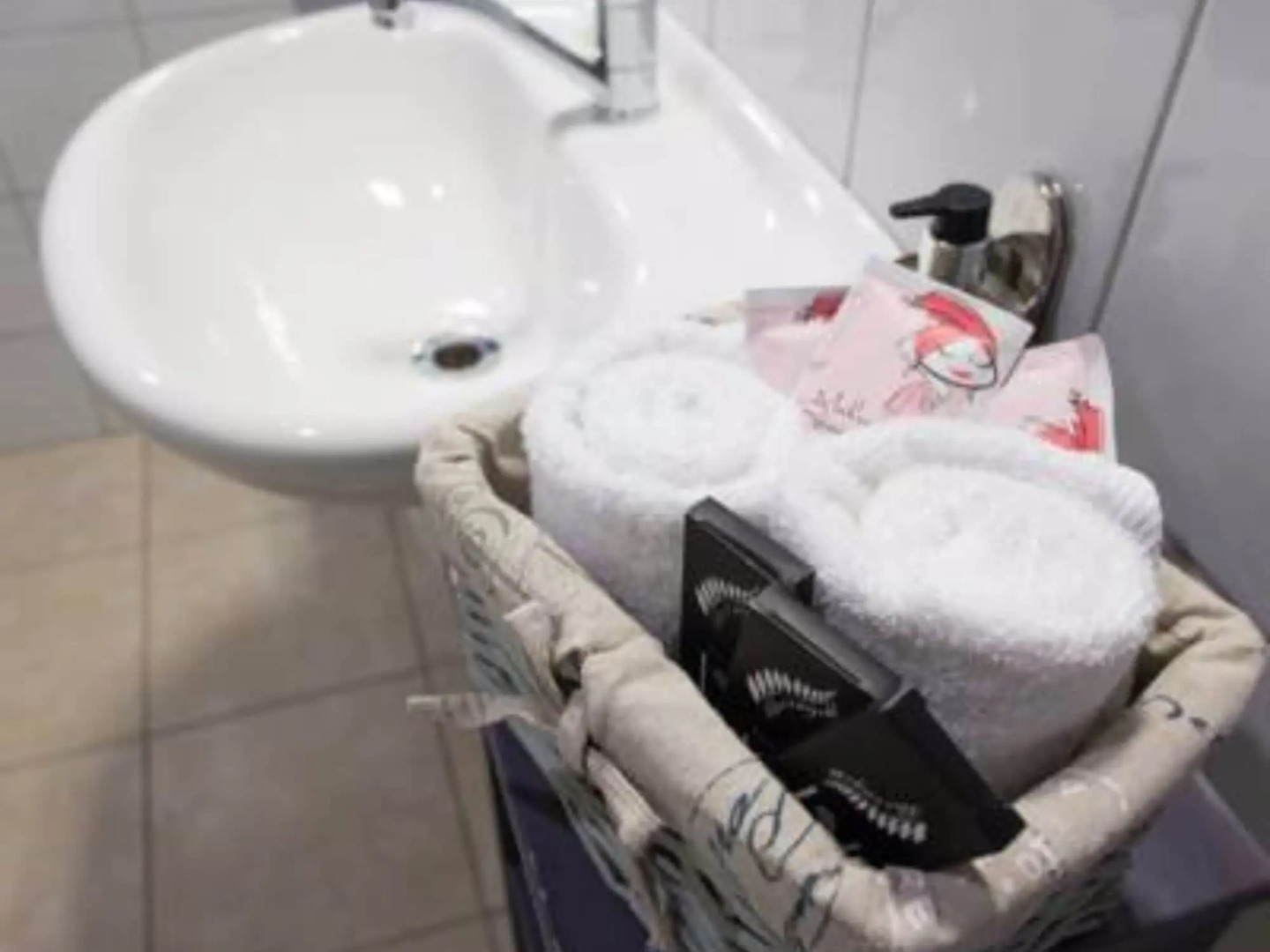 ASURE Colonial Lodge Motel