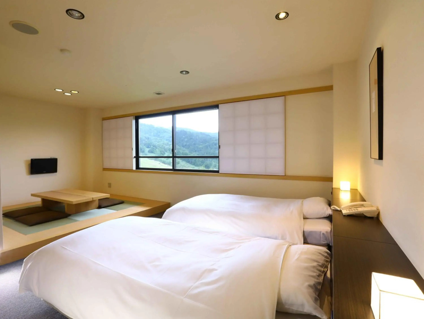 Manza Onsen Nisshinkan