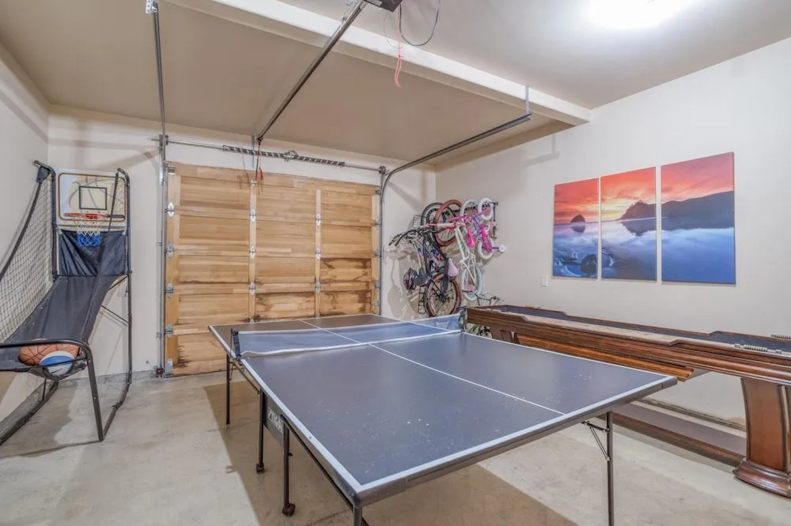 Pelicans Perch Pacific City