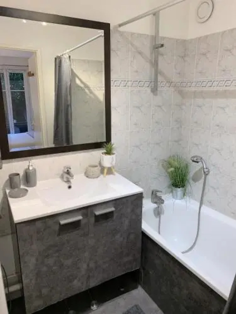 Joli F2 Avec Jardin PrãˆS De Disneyland