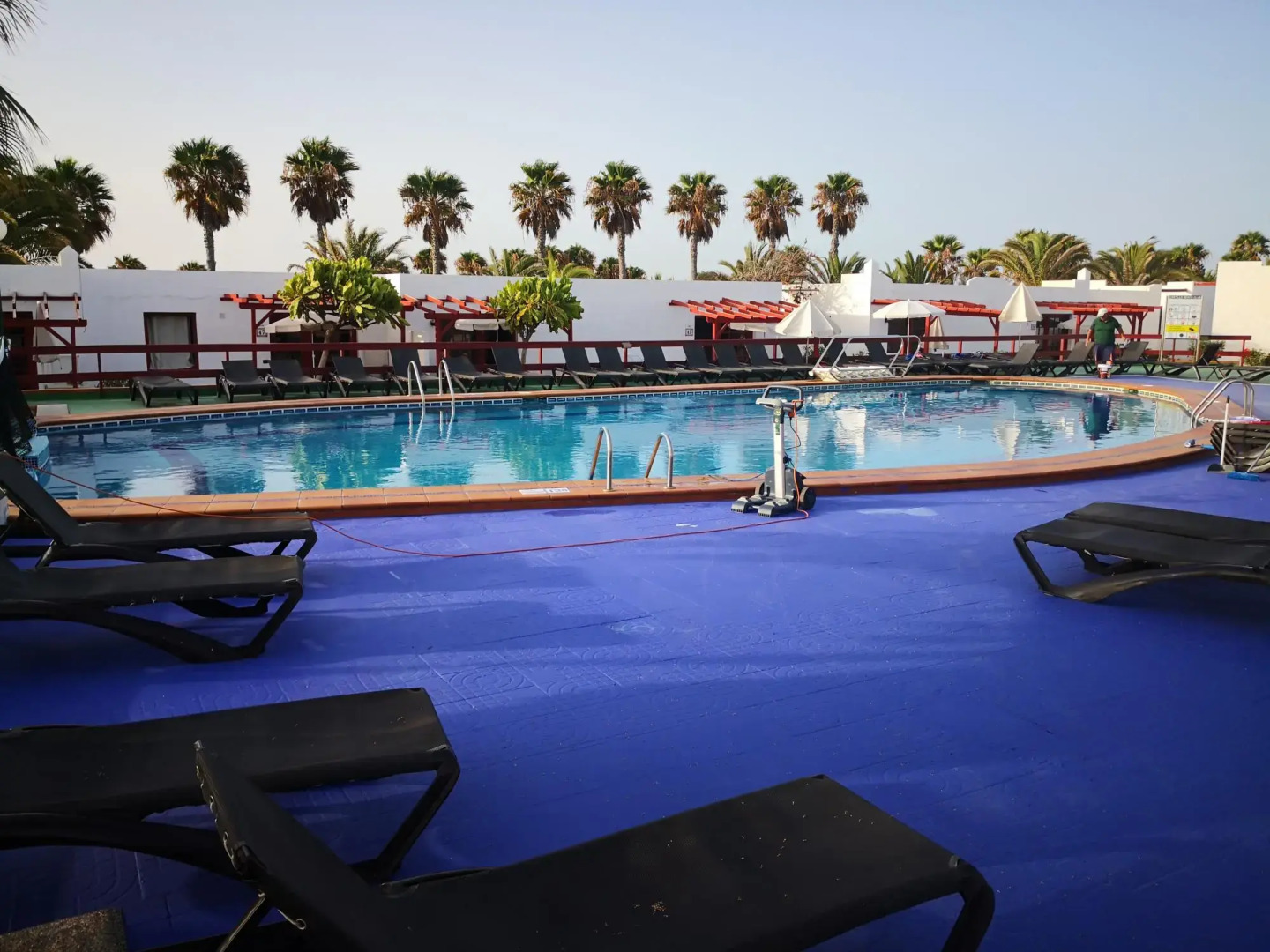 Castillo Beach Apartments