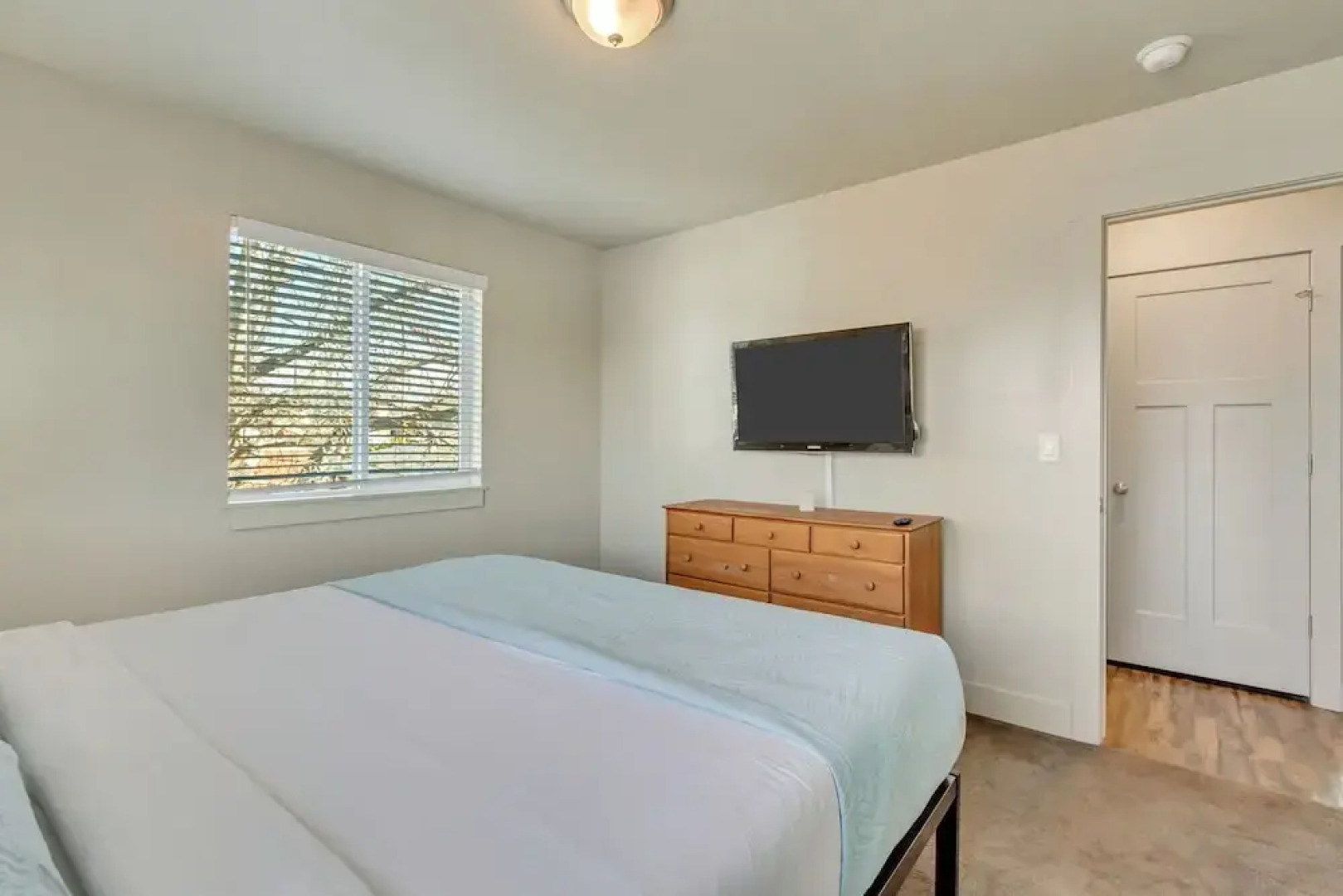 Hill Field Stays by Cloud Dream Homes