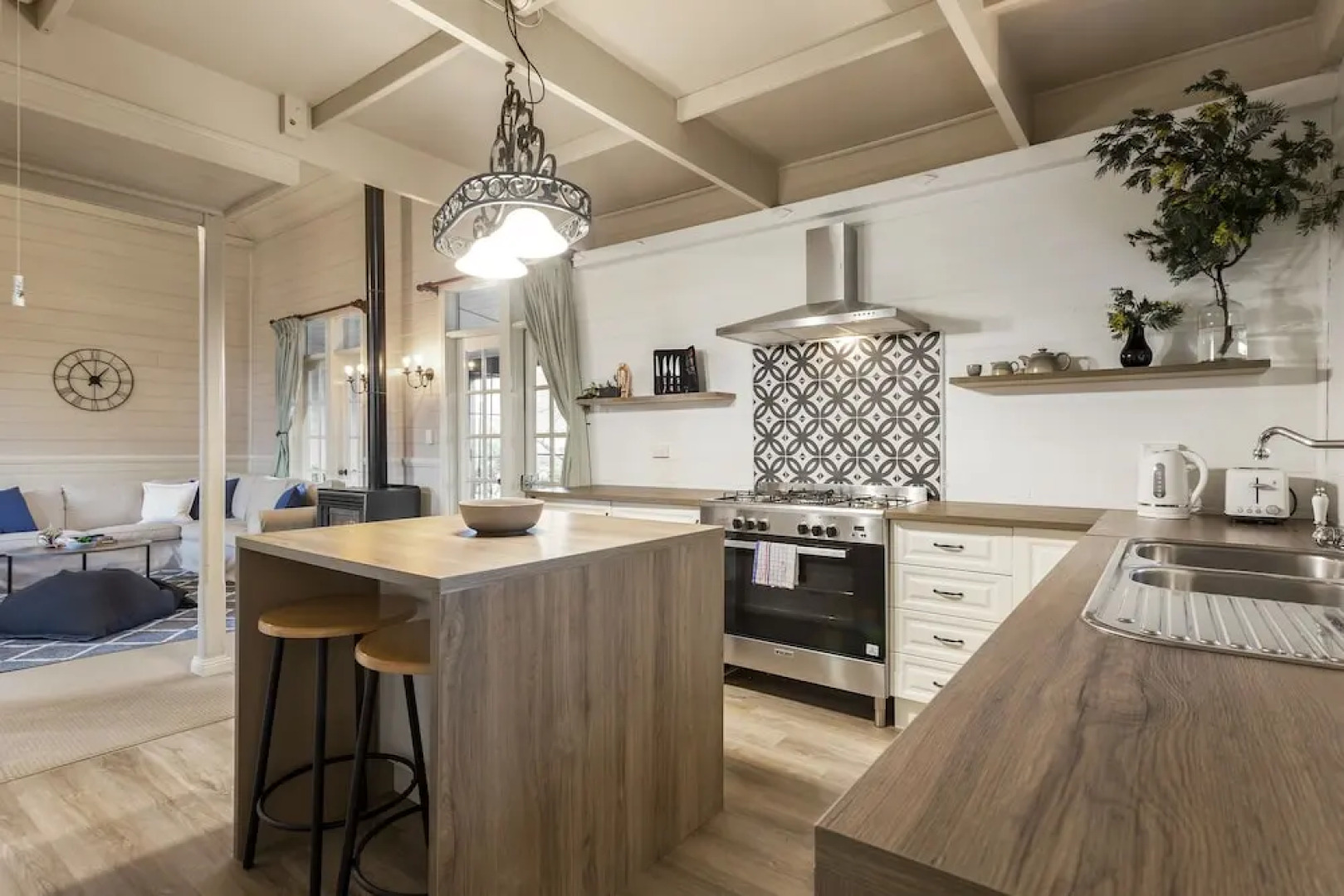 Tasmania frankford road (i)