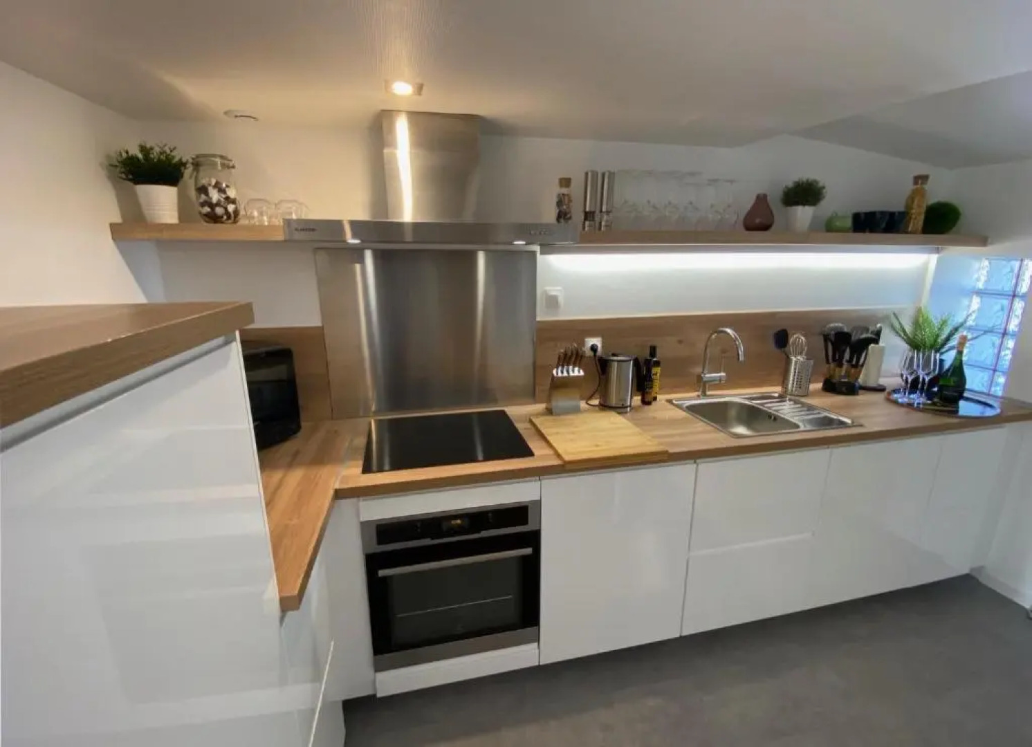 DUPLEX Le 12 - Appartement avec terrasse dans le vignoble - 5 mn du centre de Colmar