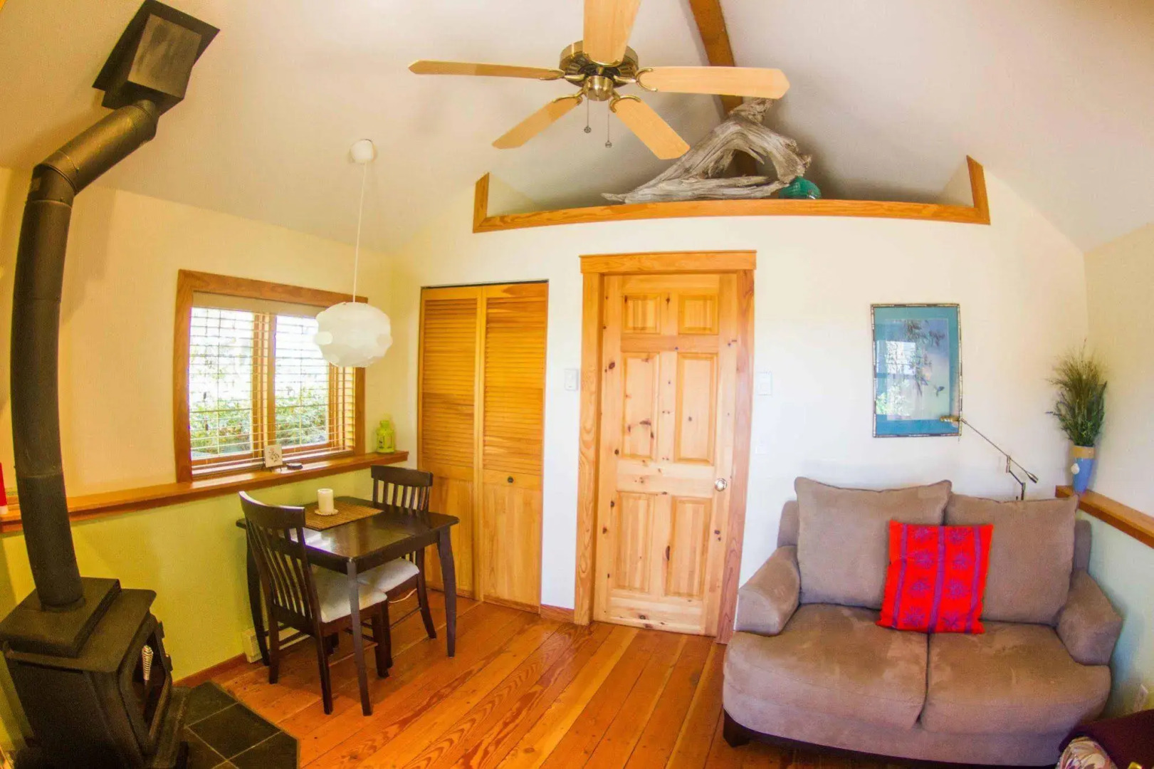 Tranquility Bay Waterfront Inn