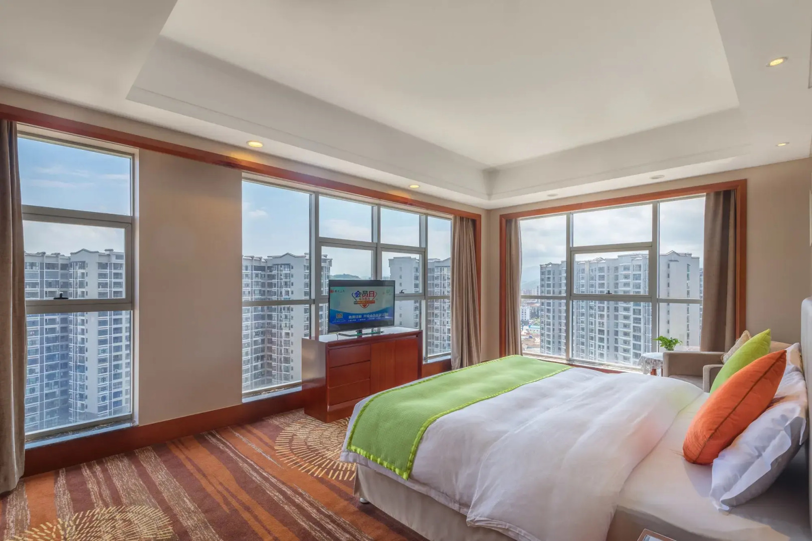 Zhangjiajie Huatian Hotel