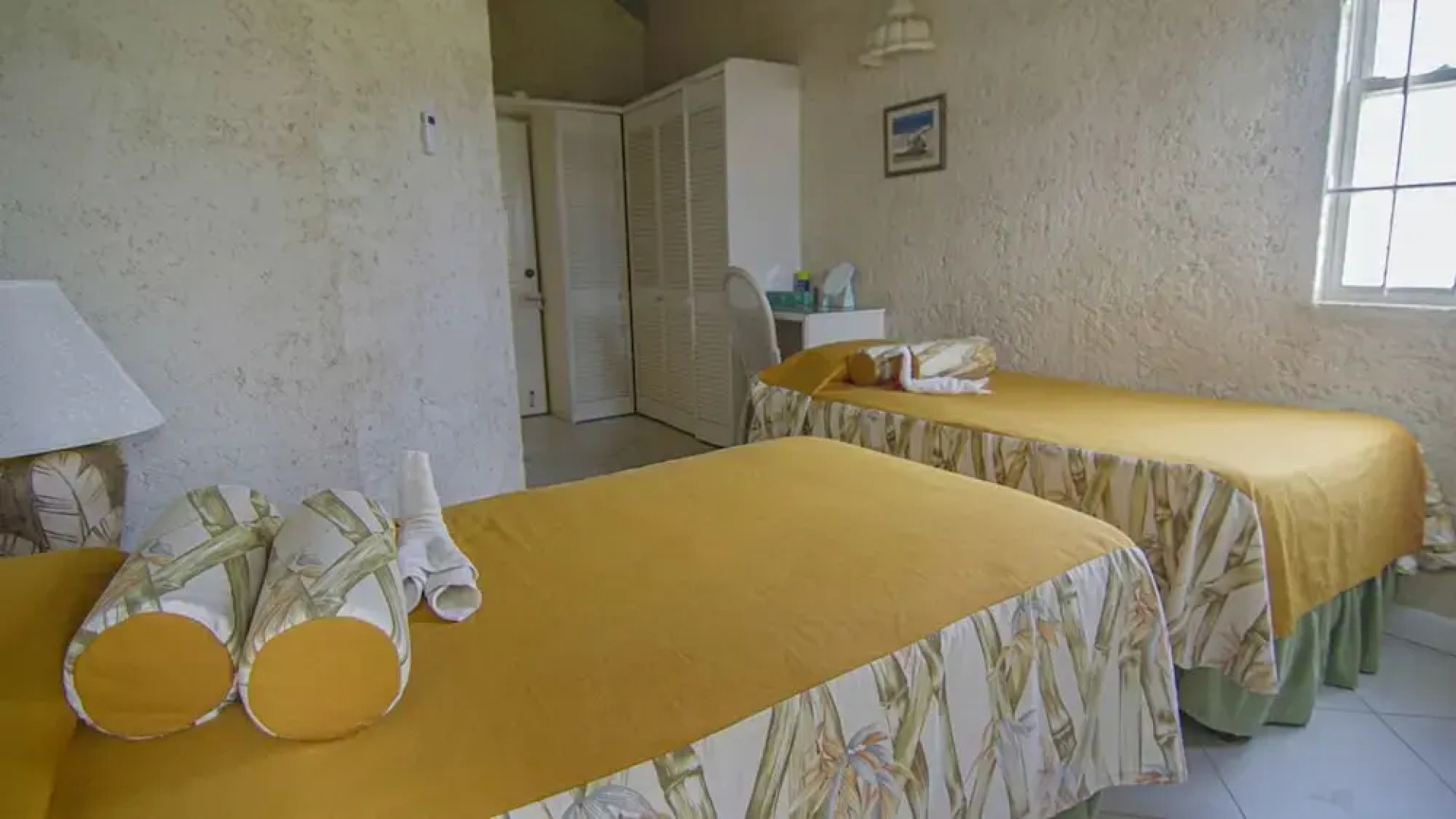 Sea Bliss Barbados -3 B R Villa w Staff