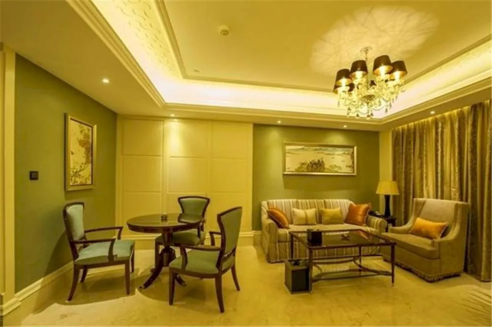 Zhongmao Haiyue Hotel