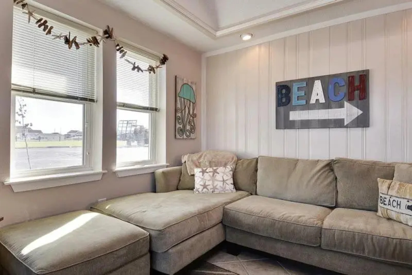 5065 - Flip Flop Inn