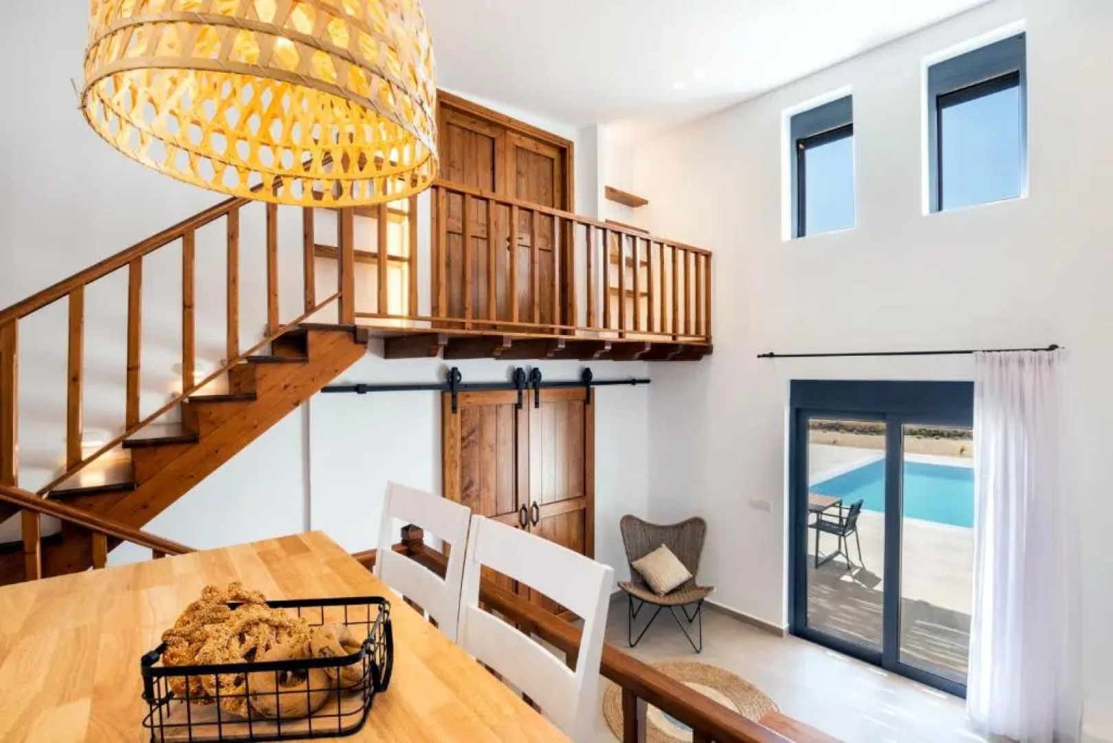 Cato Agro 4, Seafront Villa with Private Pool