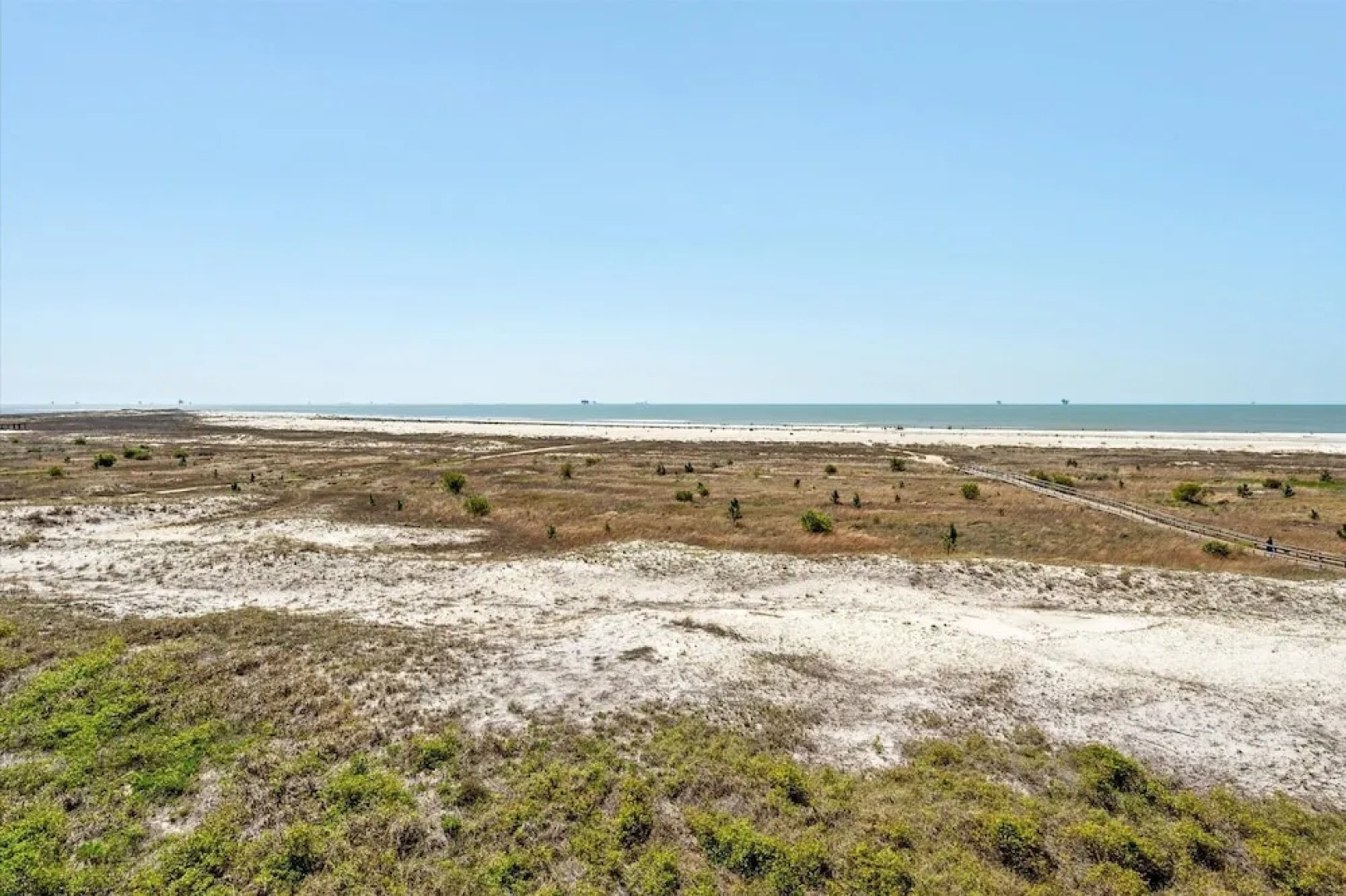 Beach Bum - Holiday Isle #407 3 Bedroom Condo by RedAwning