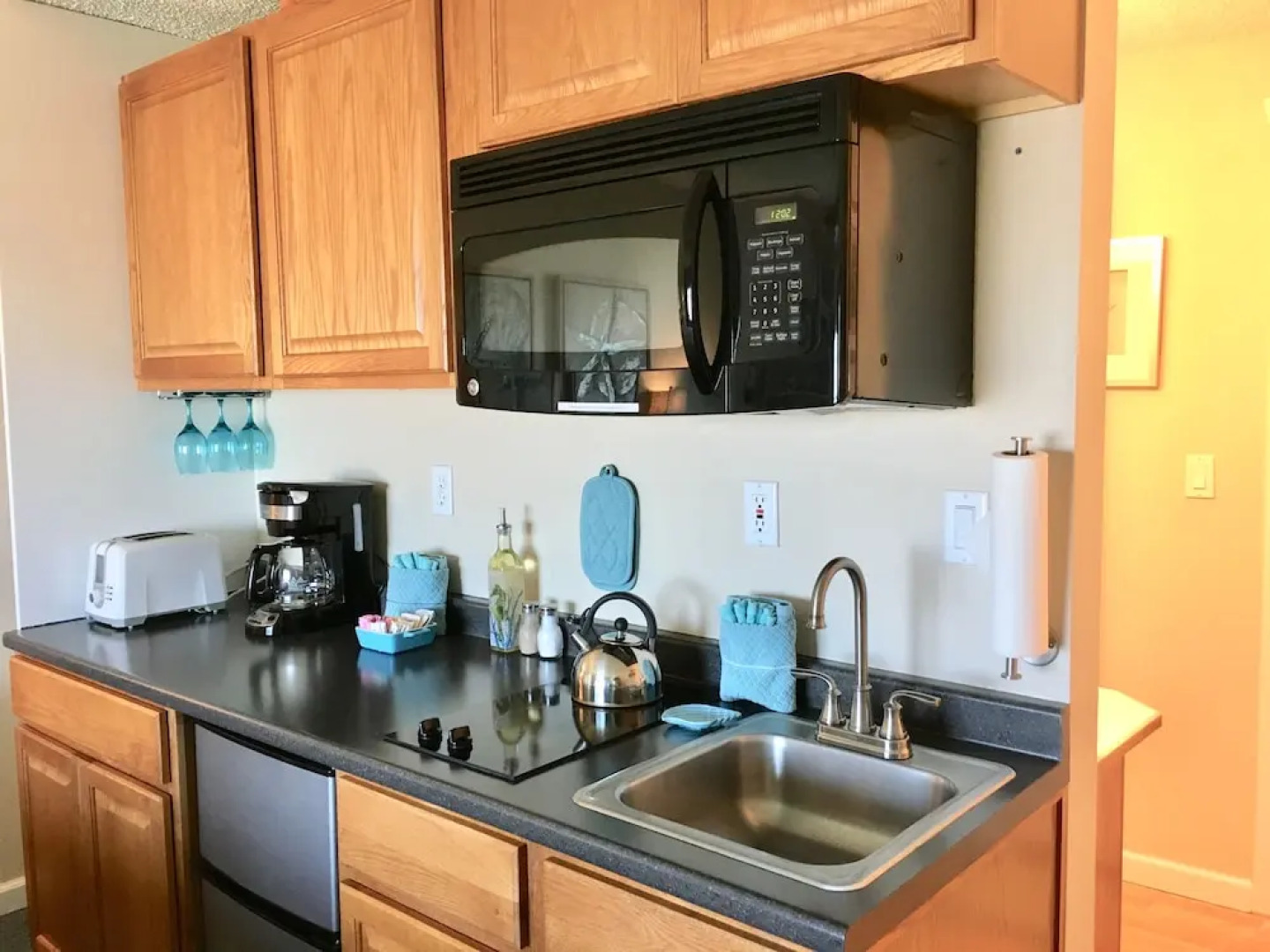 The Tradewinds Condo/Hotel