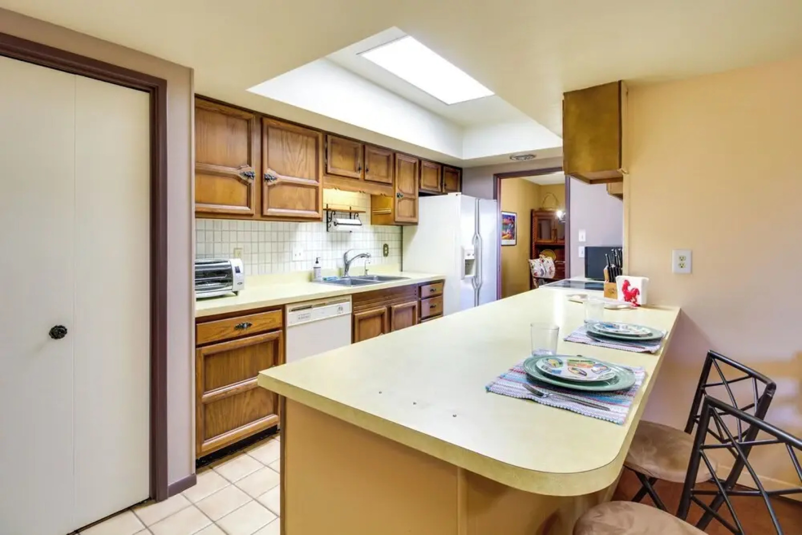 Green Valley Abode w/ Pool Access & Mtn Views