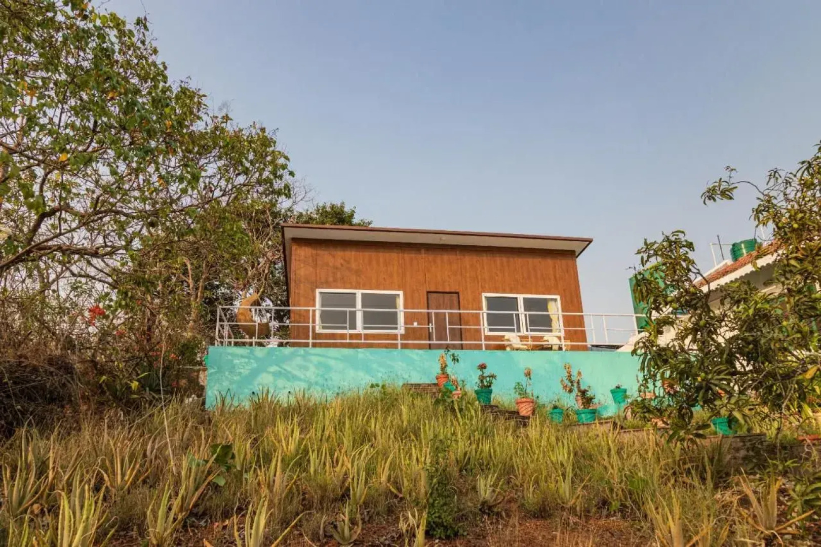 Saffronstays Sunglade