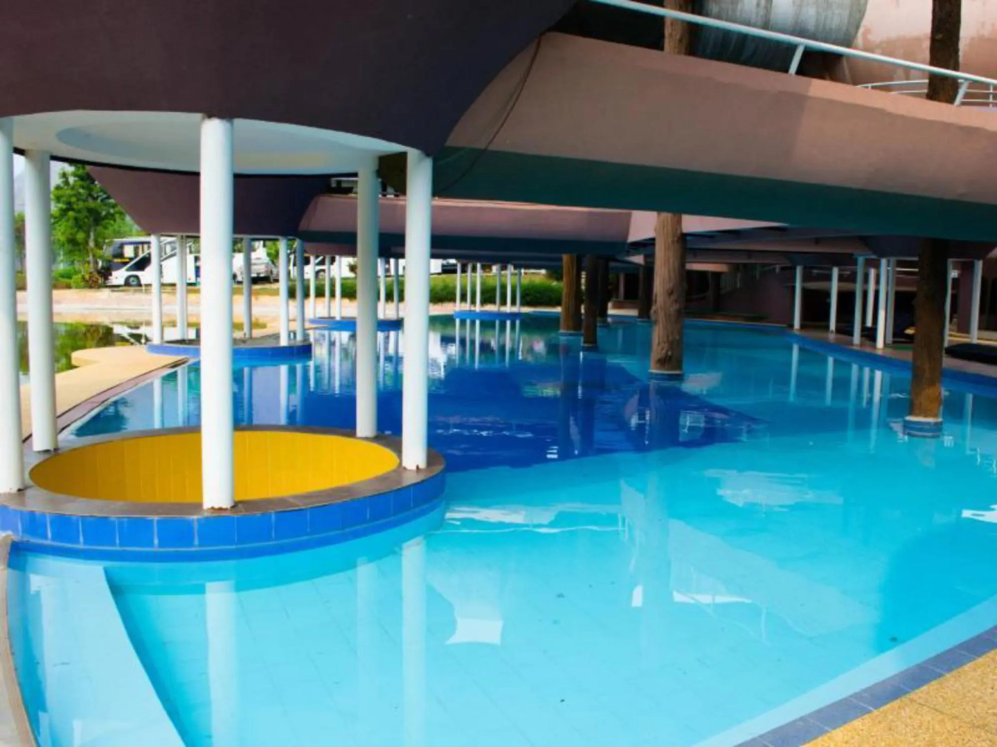 DNA Super Ozone Resort KhaoYai