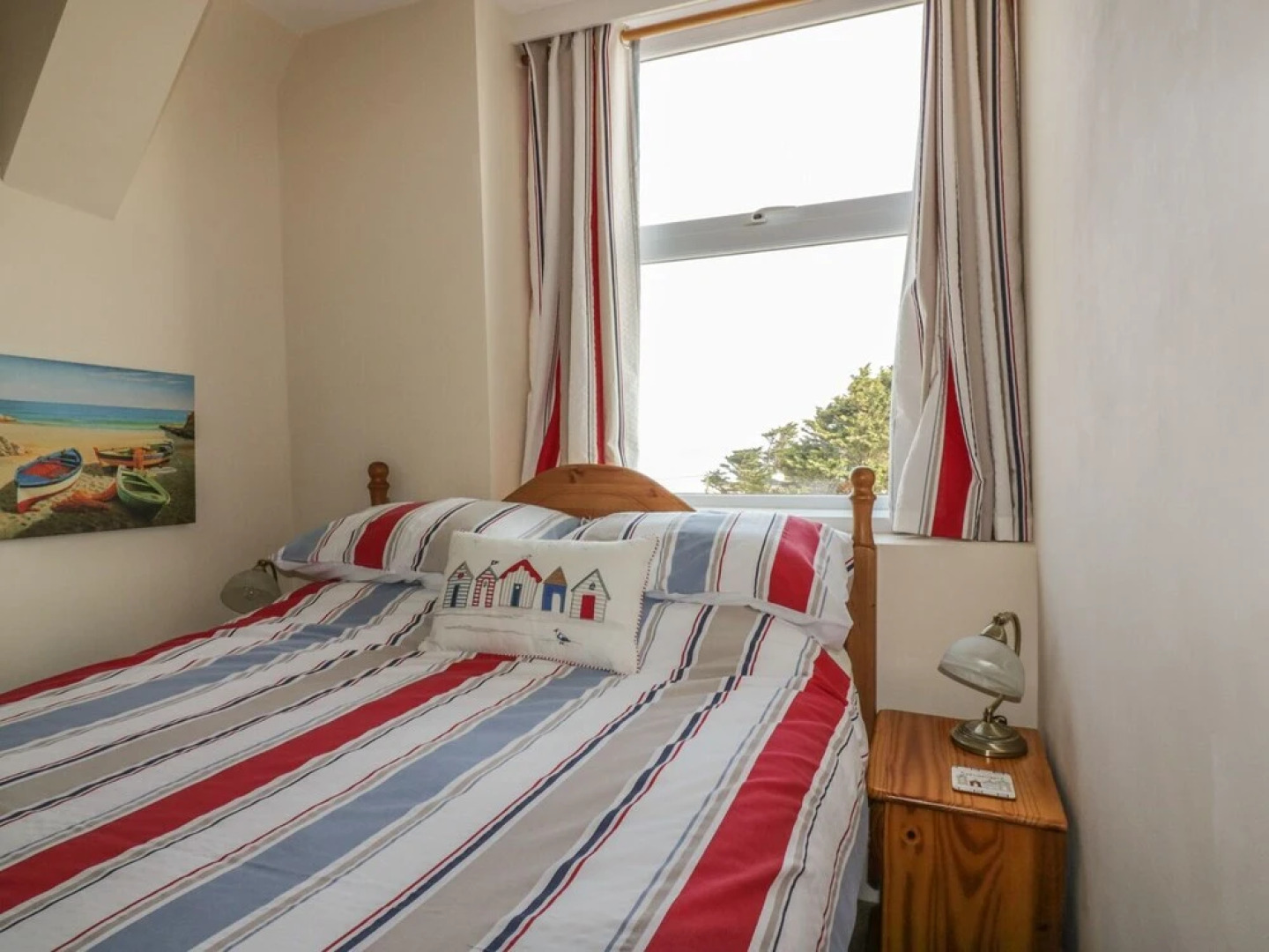 Yellow Sands Apartment 6