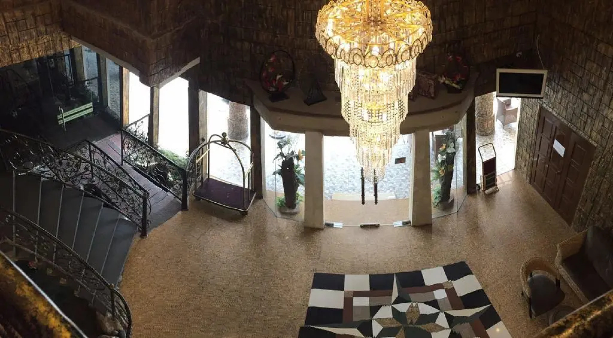 OYO 90134 K Garden Hotel