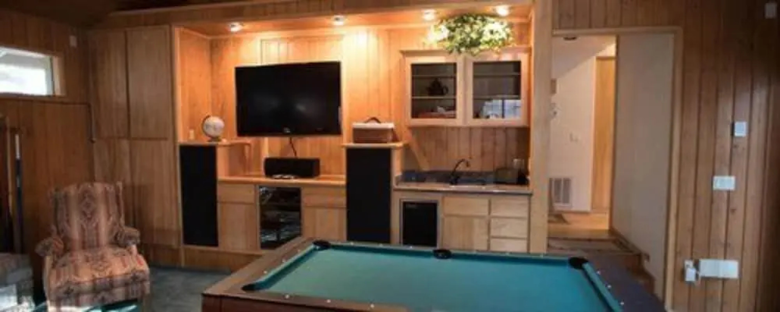 Gold Mountain Manor Bed and Breakfast