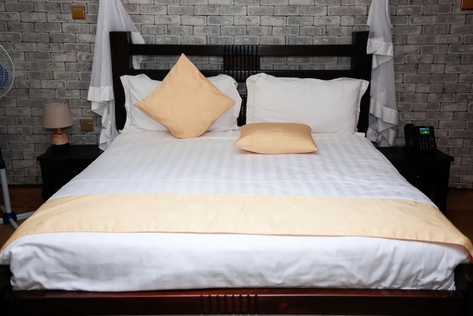 Nokras Riverine Hotel & Spa