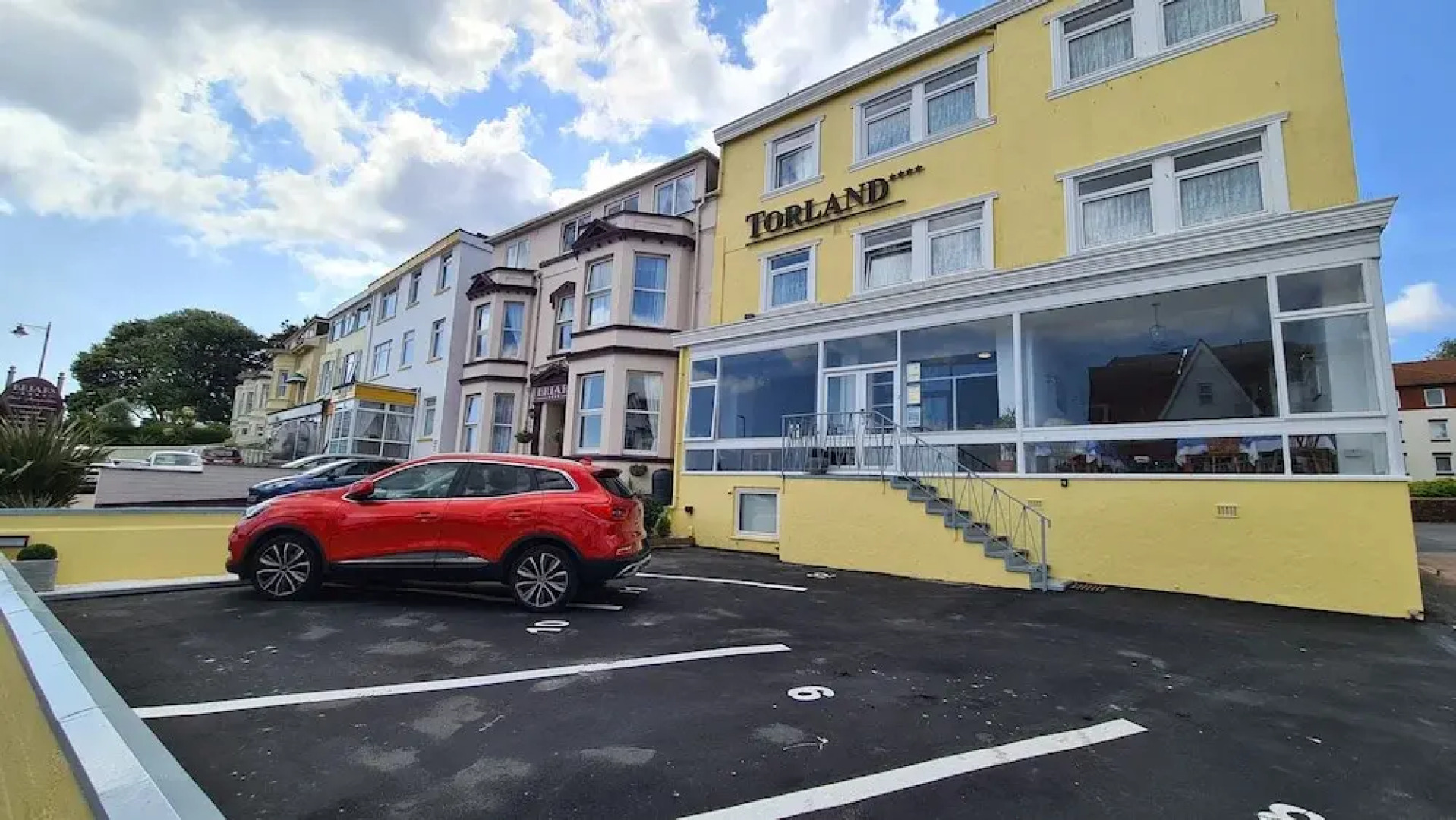 Torland Seafront Hotel
