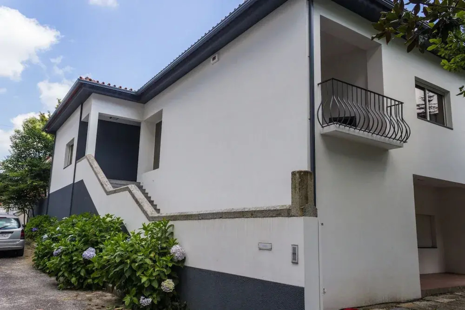 Quinta de Infias villa with pool close to city center