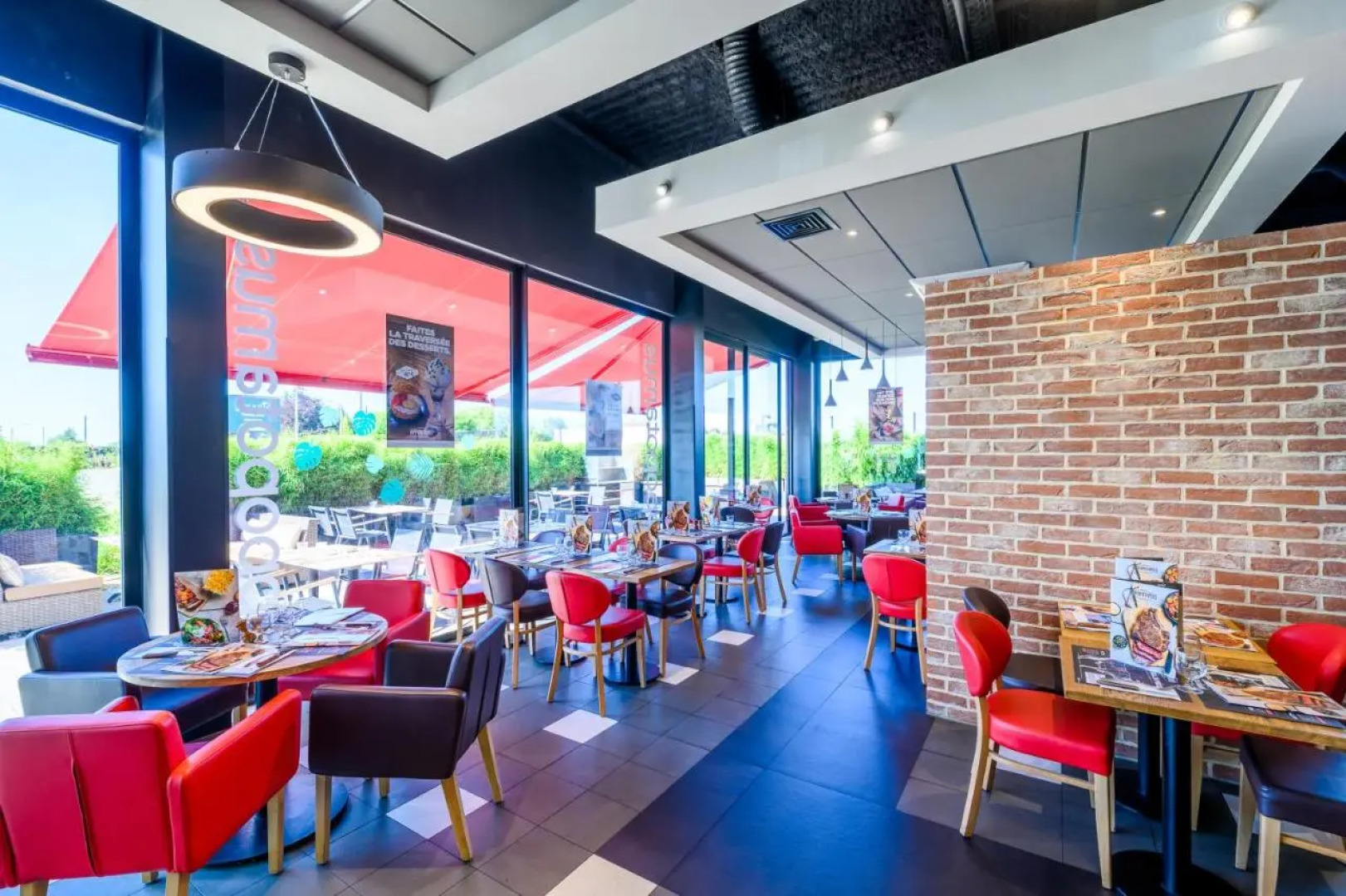 Kyriad Prestige Amiens Poulainville Hotel And Spa