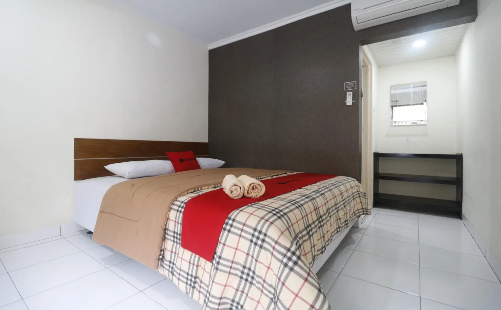 RedDoorz @ Jalan Pangeran Antasari Lampung