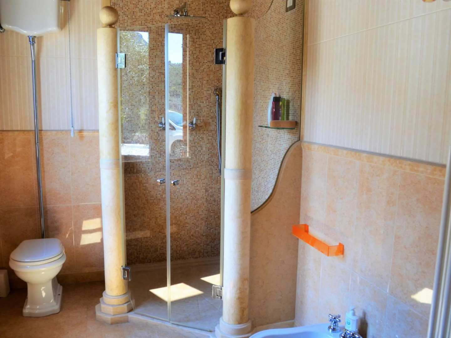 Divine Holiday Home in Giosa Marea with Sauna and Jacuzzi