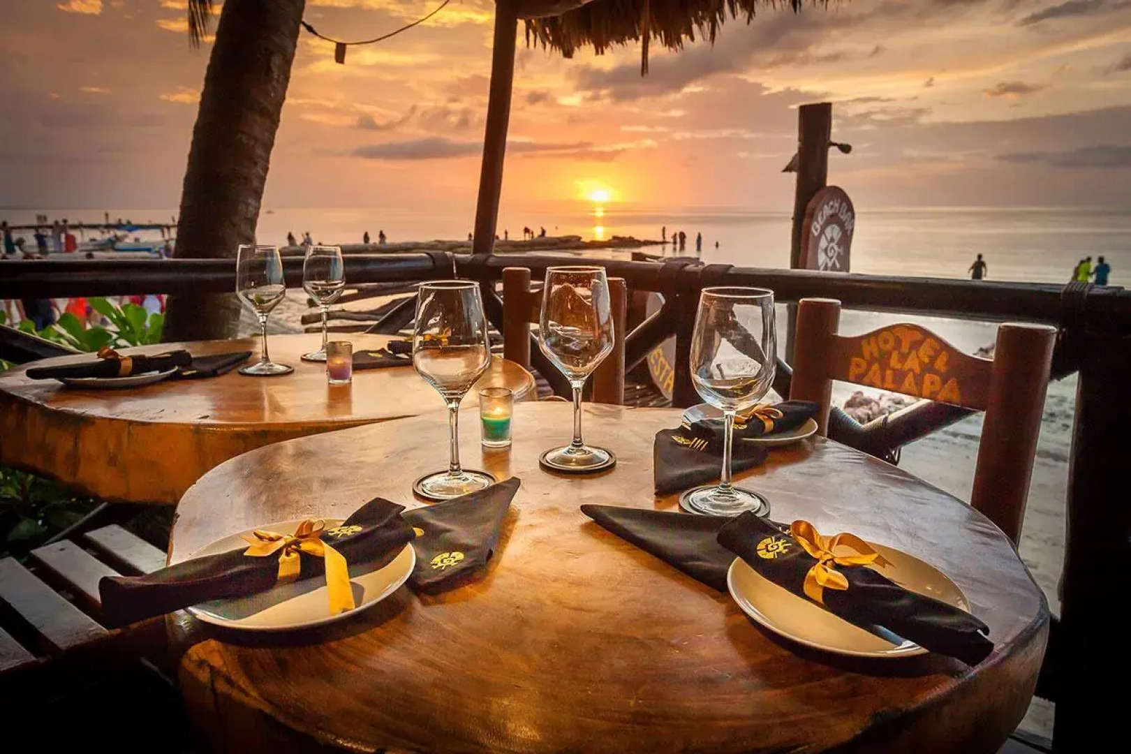 Beachfront Hotel La Palapa - Adults Only