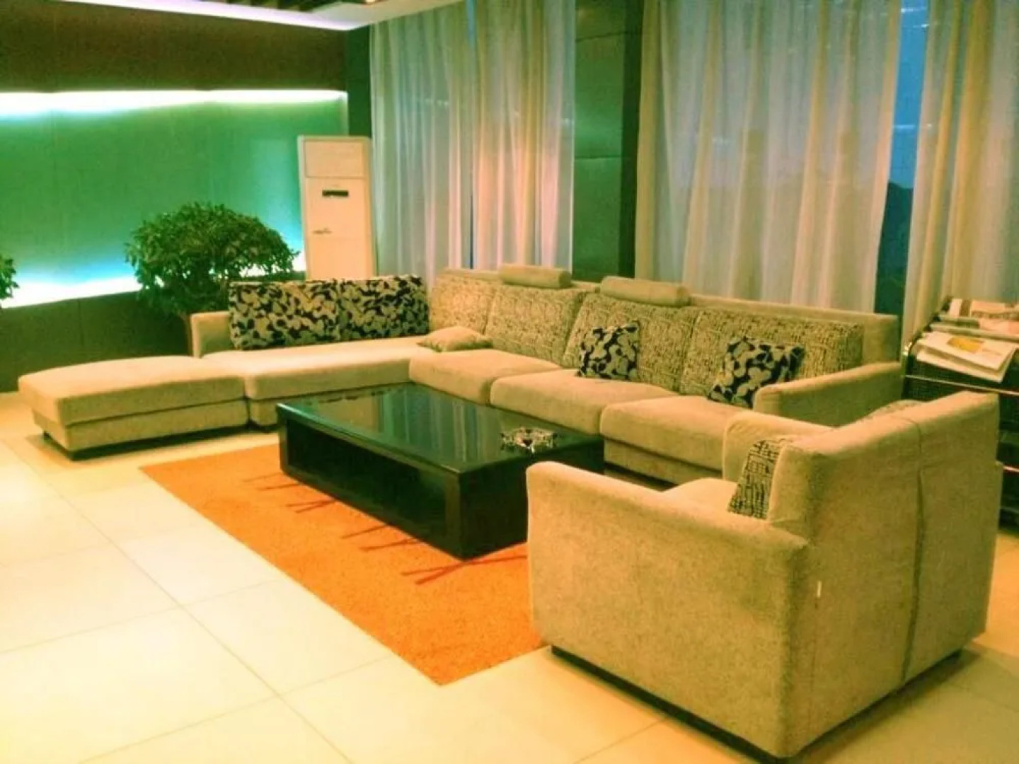 Xinyang Tianyi Express Hotel