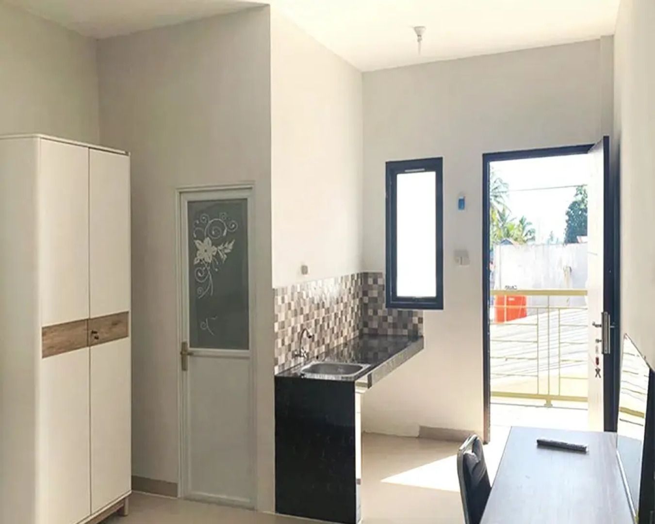 Urbanview Hotel Juanda Kota Agung by RedDoorz