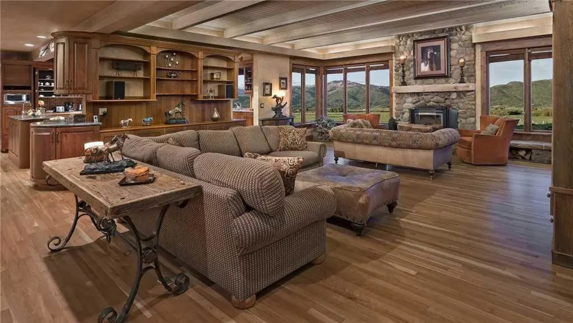 Iron Horse Ranch 4 BedroomHoliday home By Moving Mountains