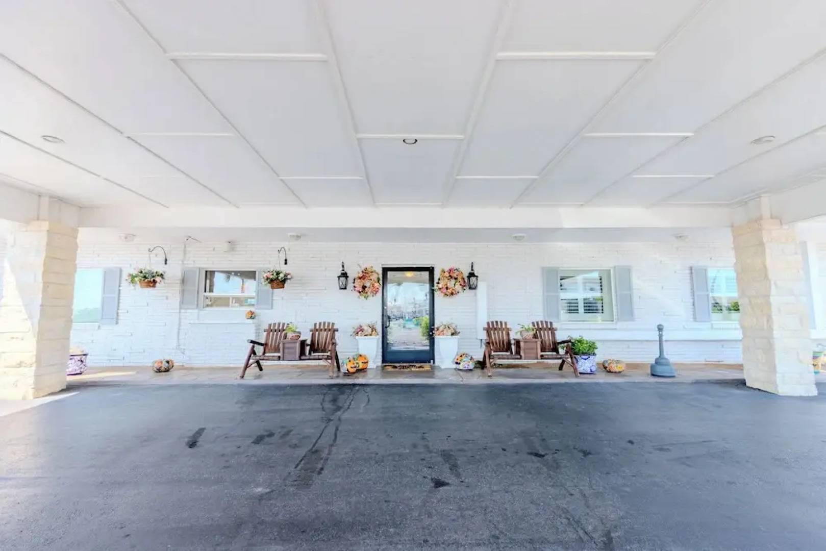 Shark Reef Resort Motel & Cottages