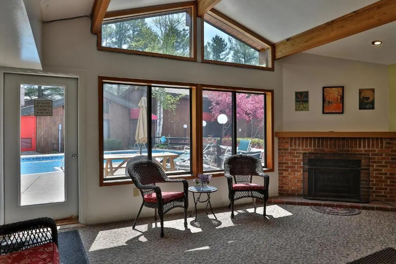 Deluxe Two Bedroom Suite on the 1st floor with outdoor heated pool 1314