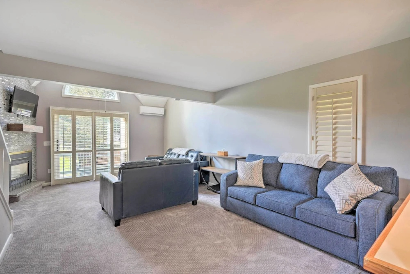 Ellicottville Townhome ~ Half Mi to Slopes!