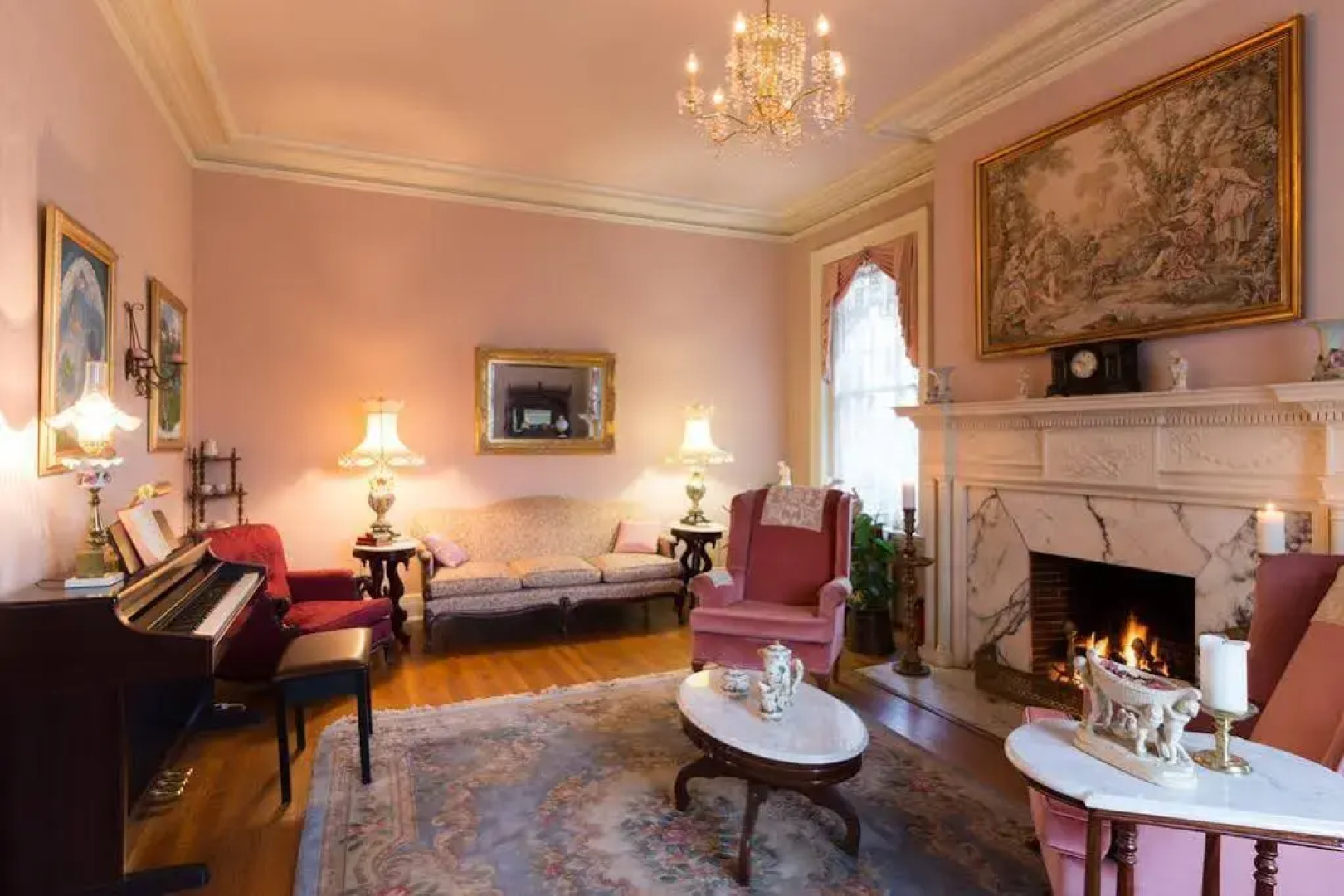 Federal Crest Inn Bed & Breakfast