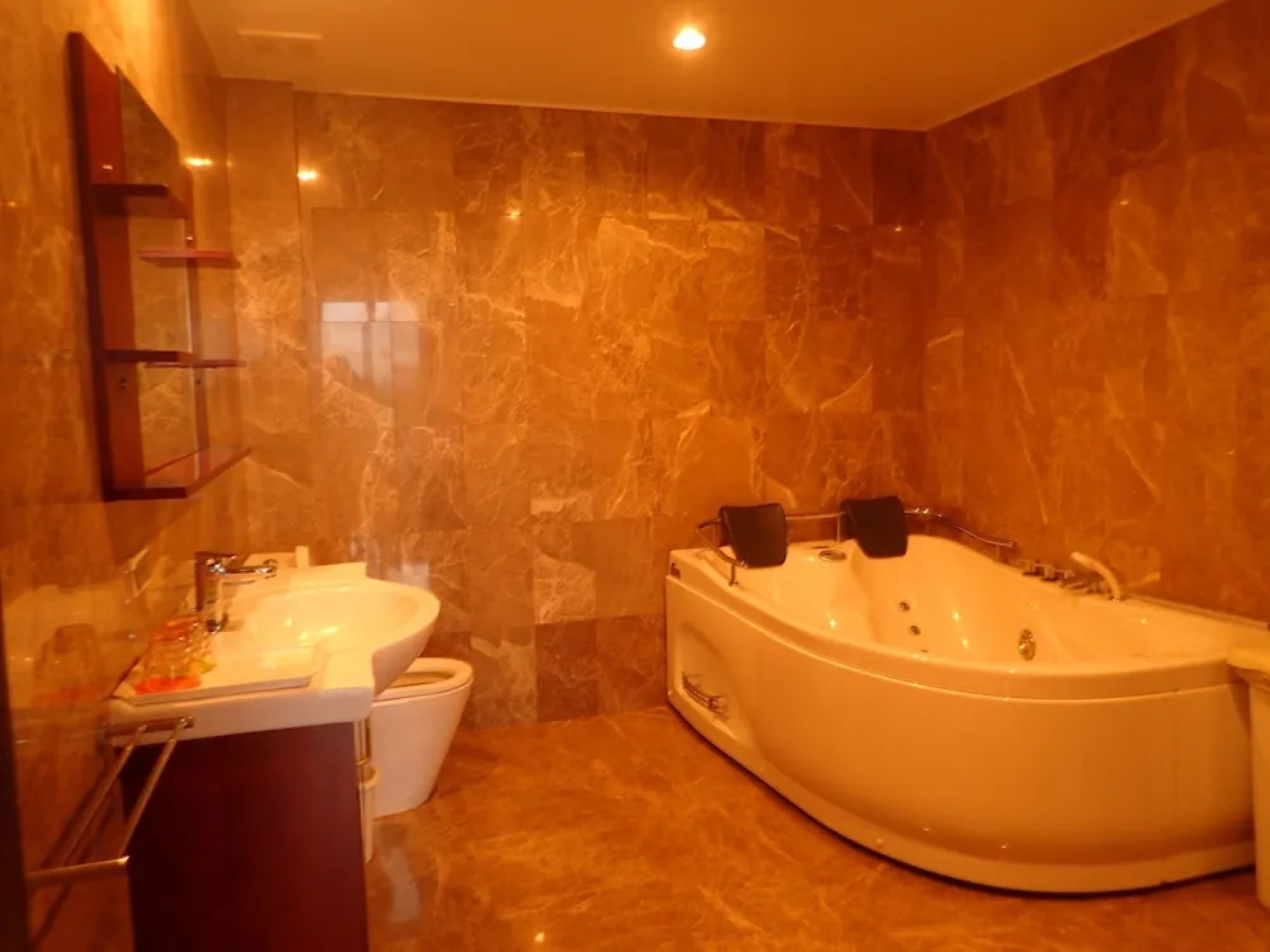 Cliffside Hotel Palau