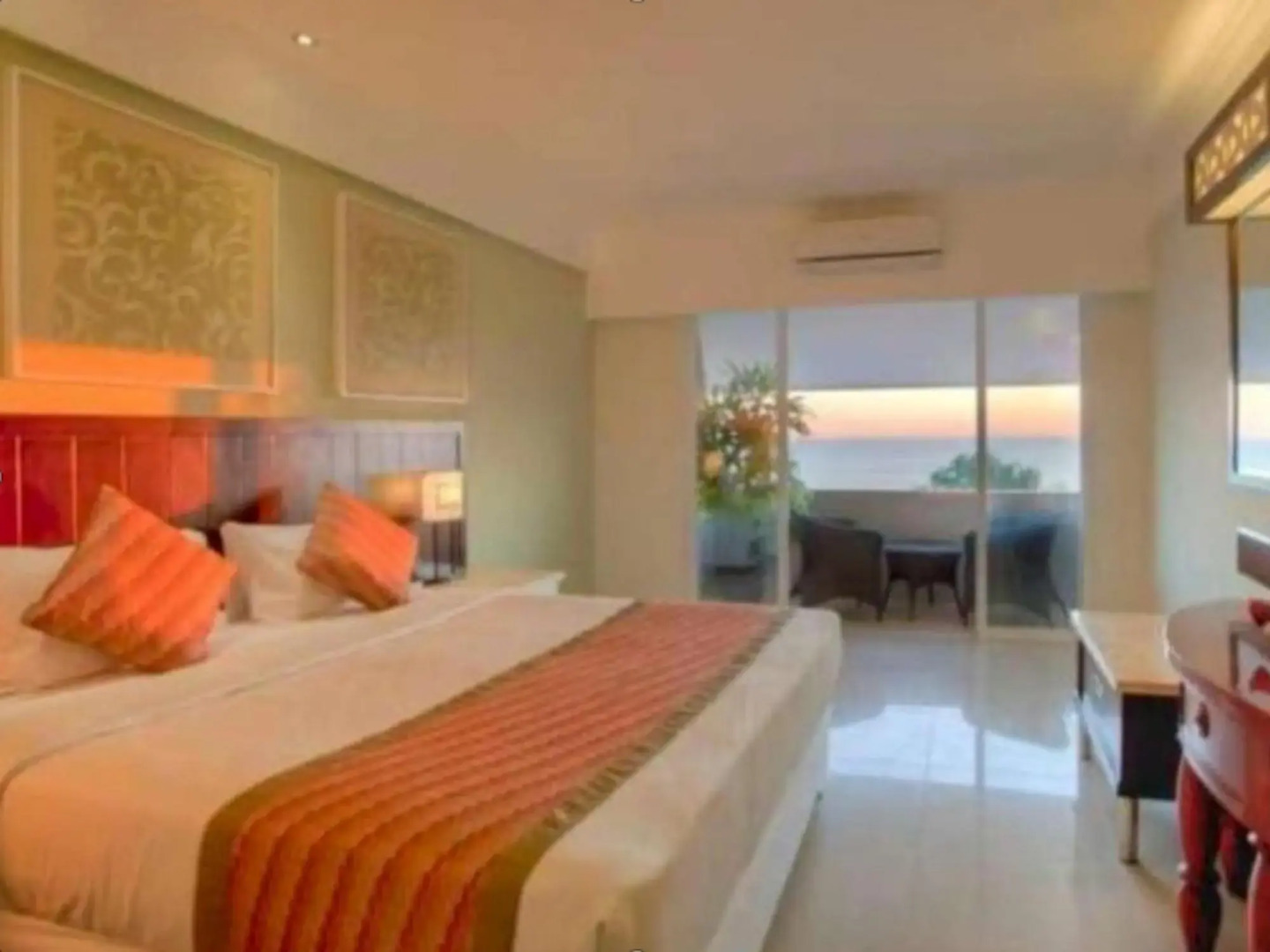 Kuta One Party Hotel