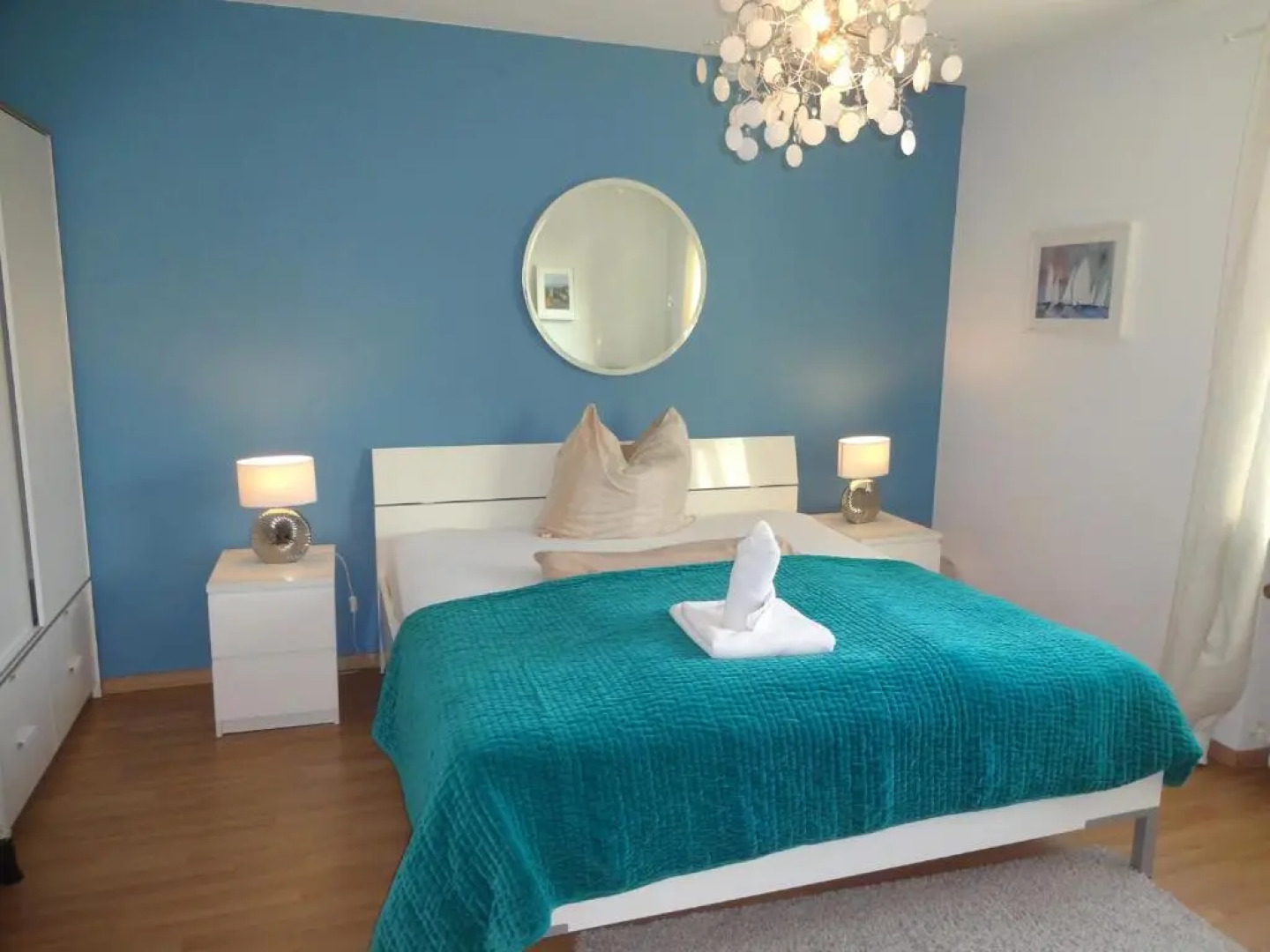 Schöne Wohnungen am Bahnhof in Dachau - 20 Min bis München Zentrum