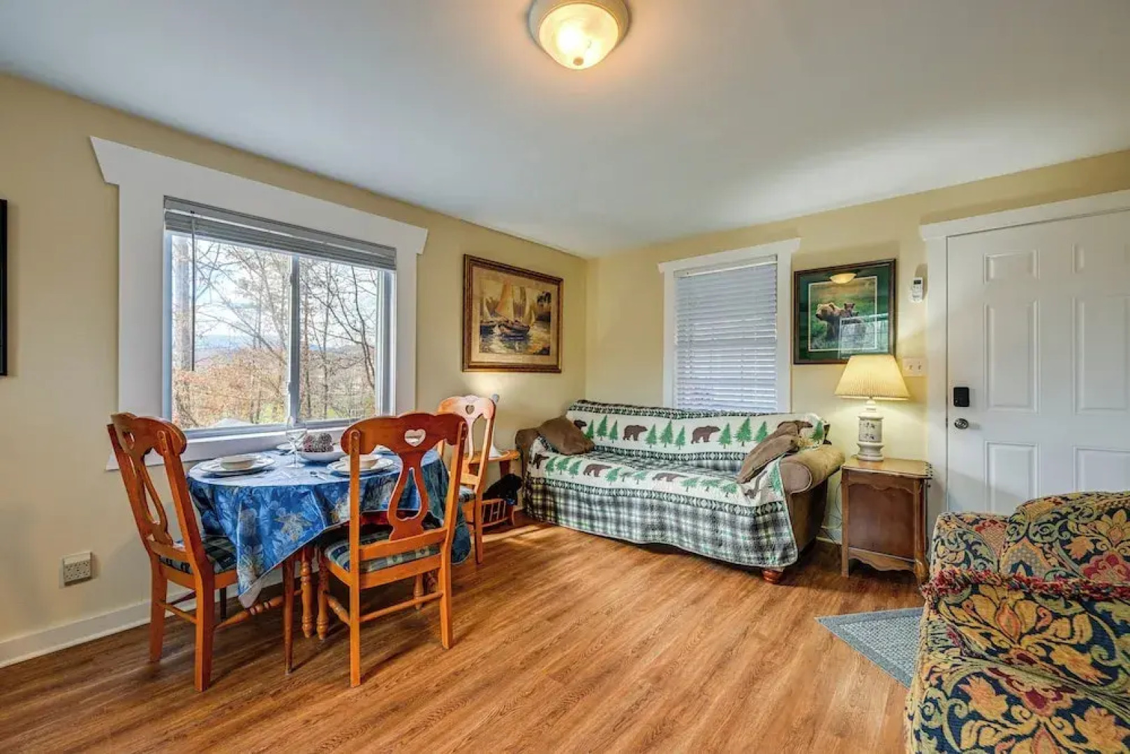 Whittier Vacation Rental Cabin: Pets Welcome!