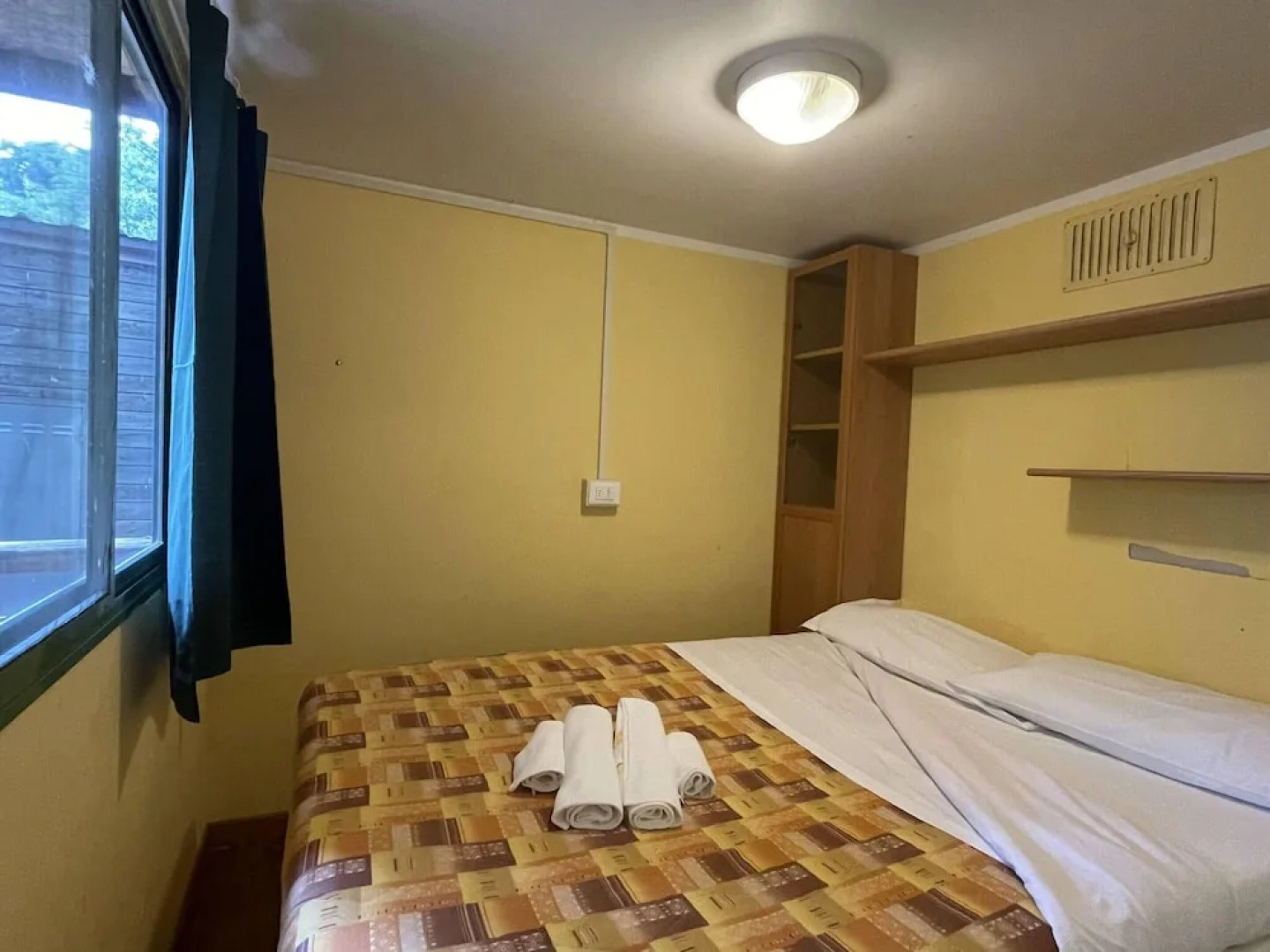 Snug Mobile Home in Toscana With Garden