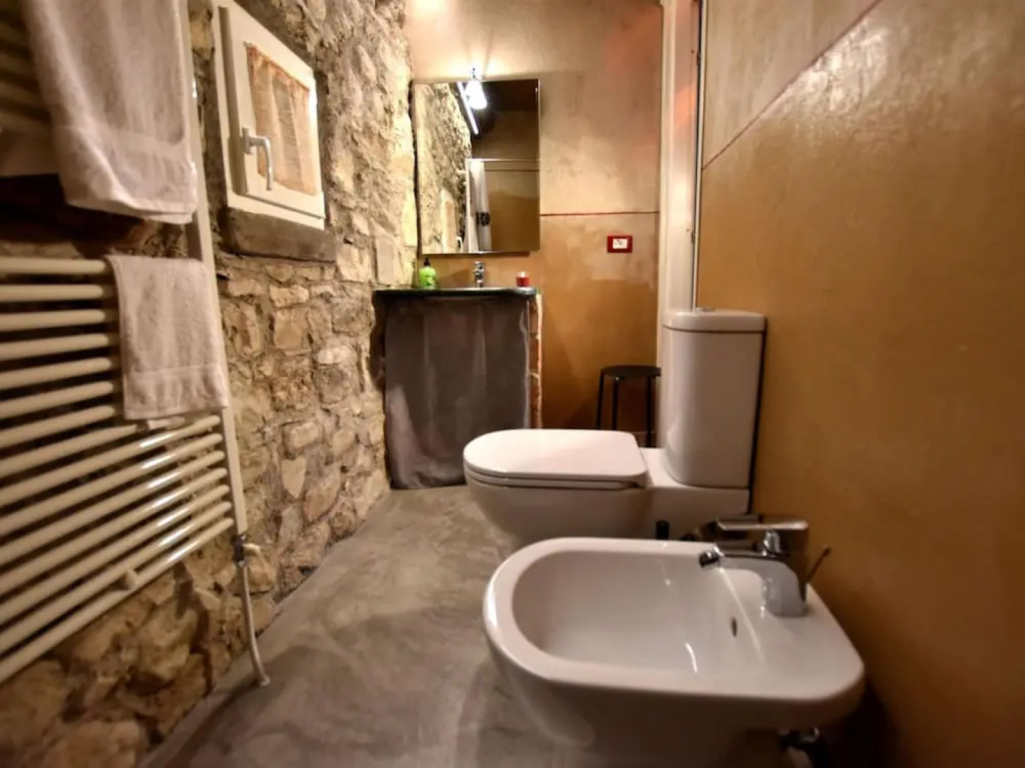 Ancient, Renovated Farmstead With Private, Equipped Garden