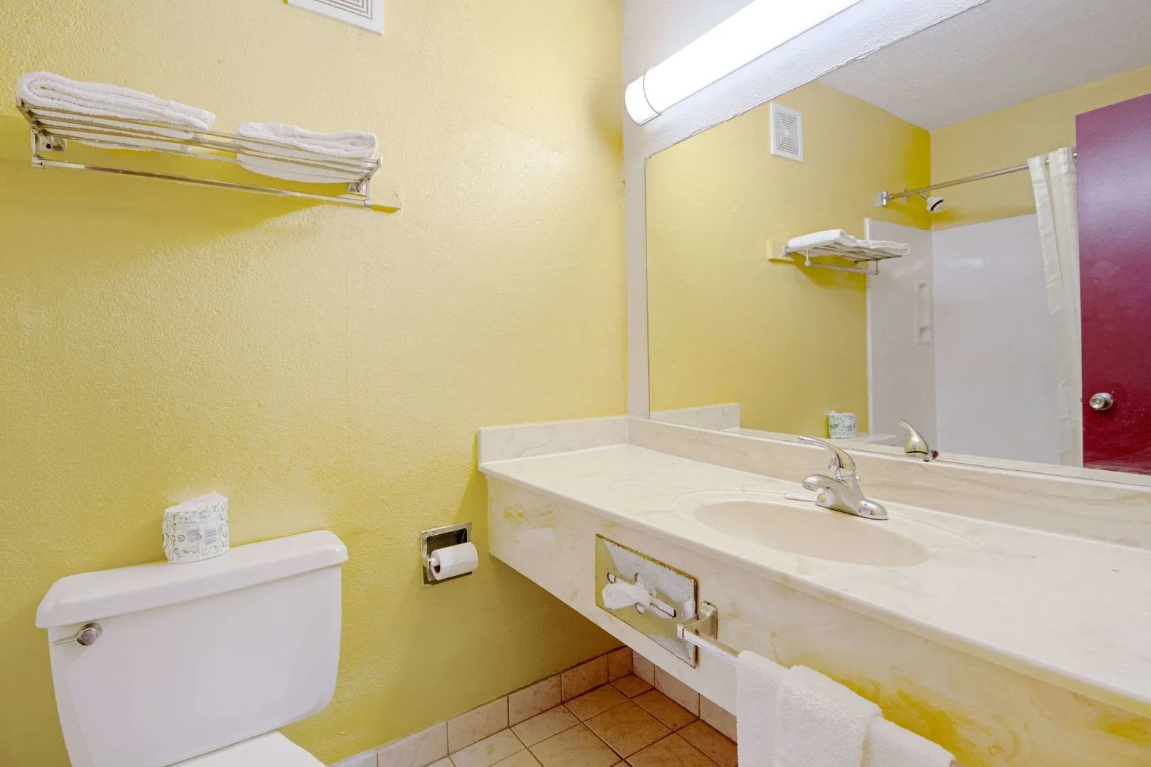 Economy Inn & Suites