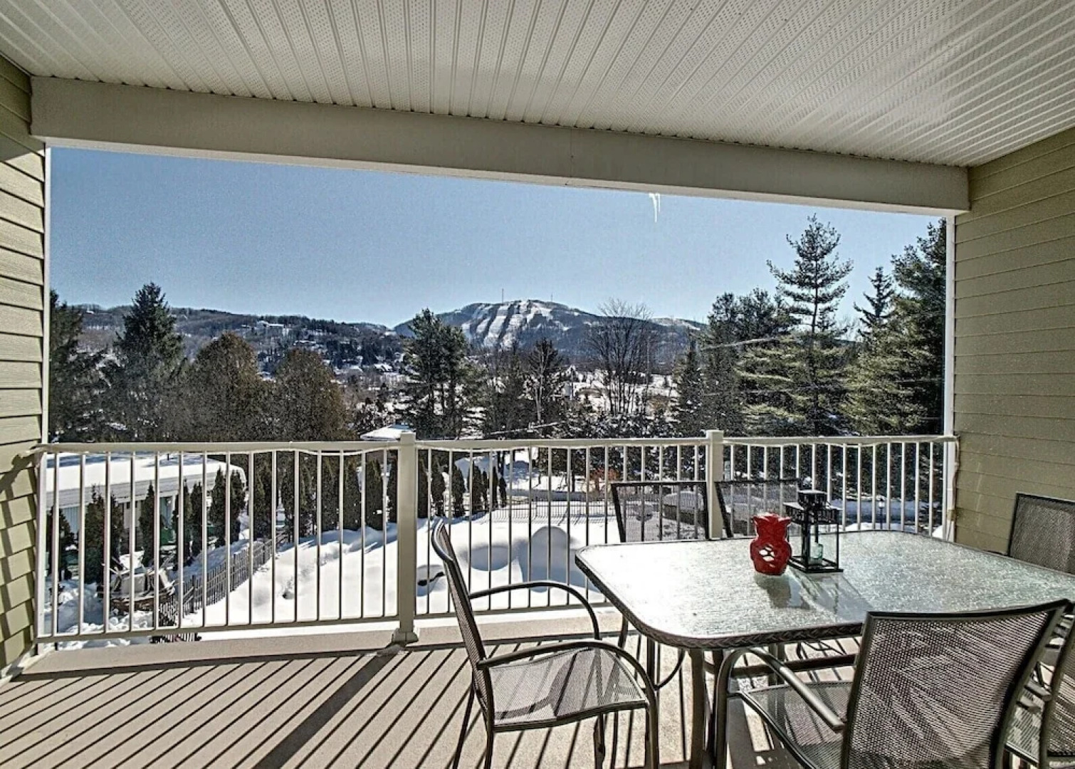 Le 204 Champlain Bromont