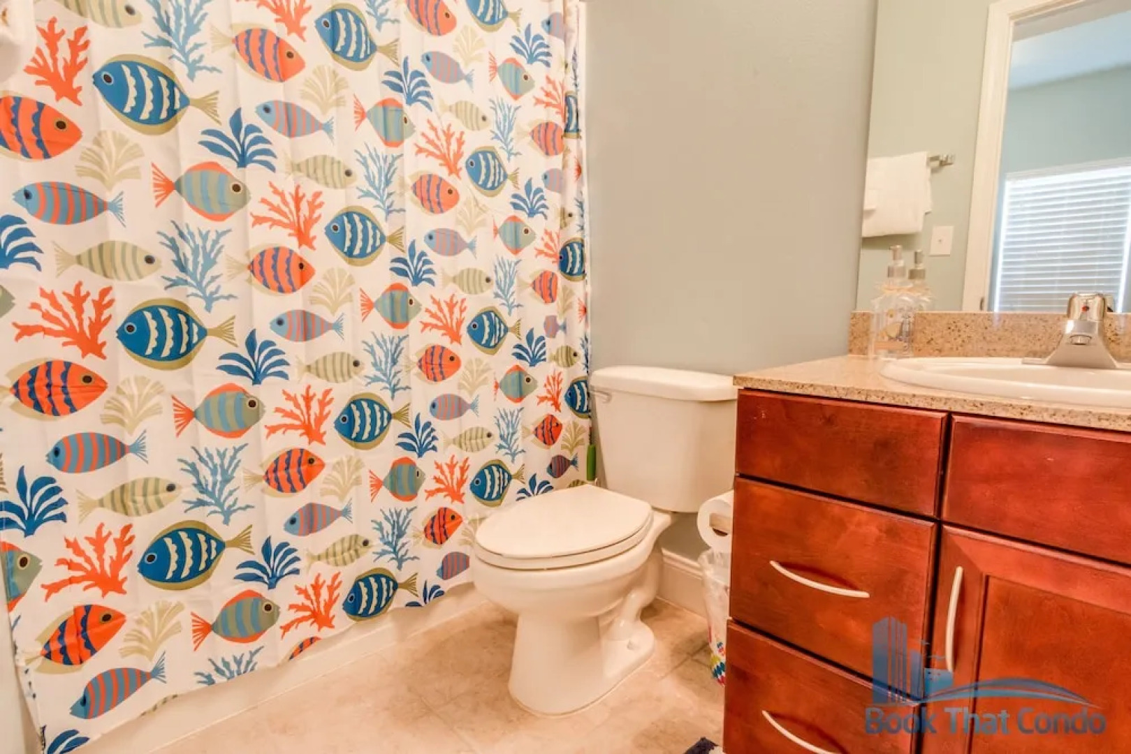 Laketown Wharf Resort by Book That Condo