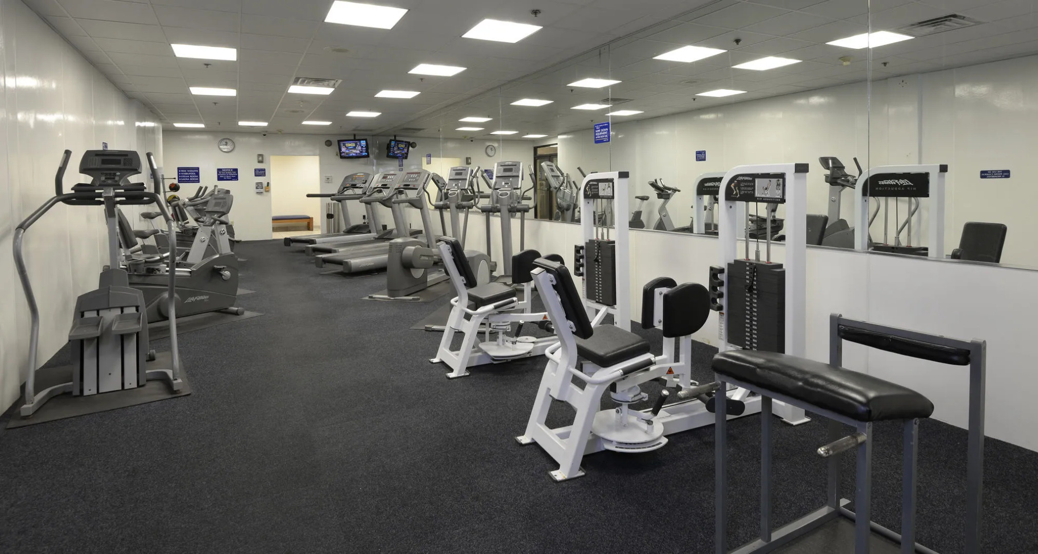 Marigot Beach Suites